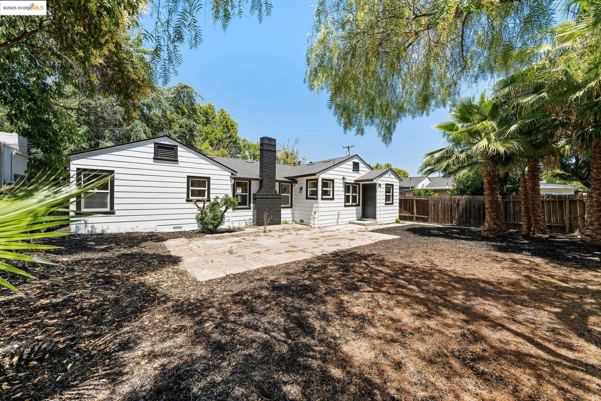 Detail Gallery Image 36 of 51 For 116 Oak Pl, Pittsburg,  CA 94565 - 3 Beds | 1 Baths