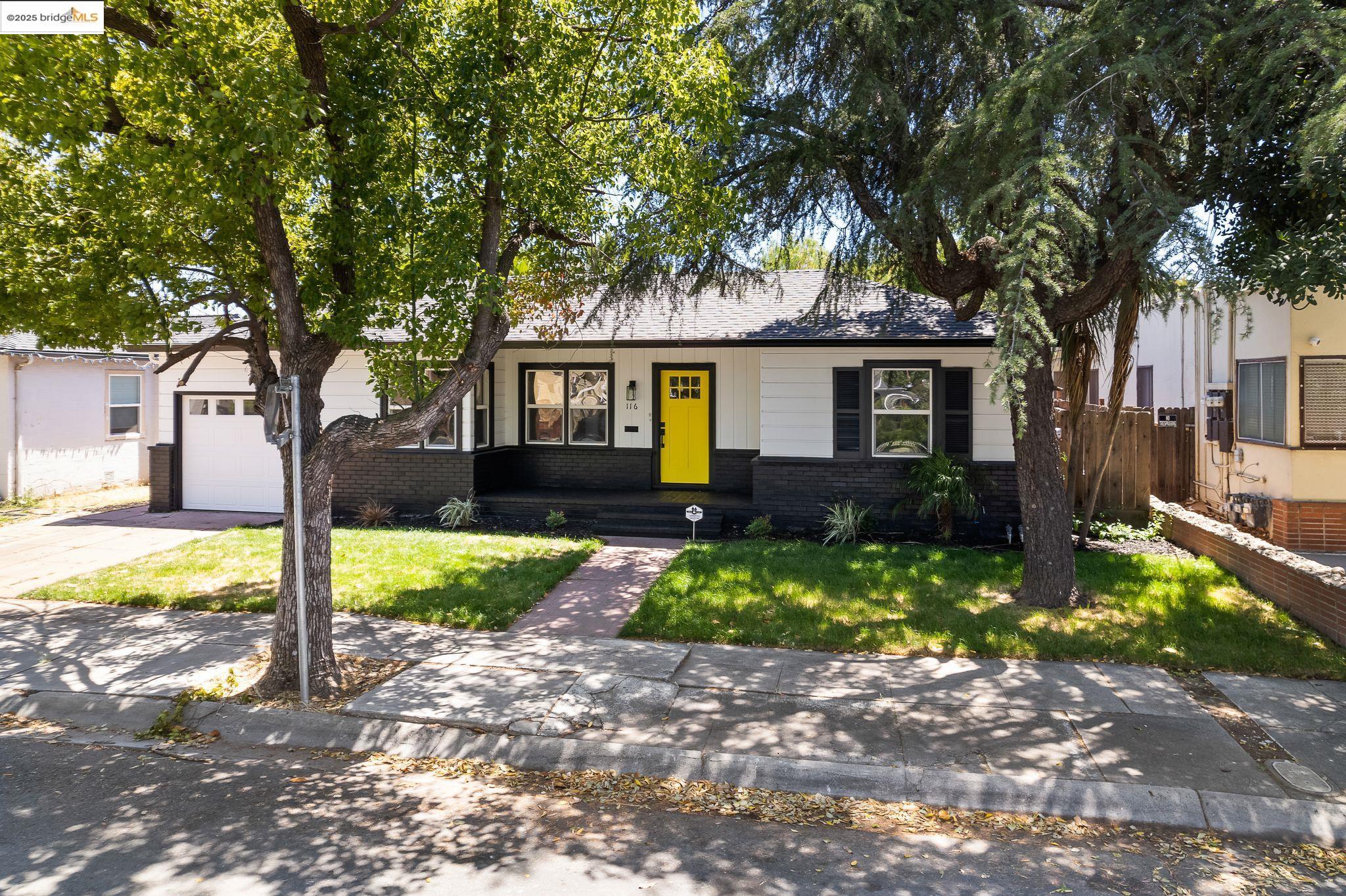 Detail Gallery Image 42 of 51 For 116 Oak Pl, Pittsburg,  CA 94565 - 3 Beds | 1 Baths