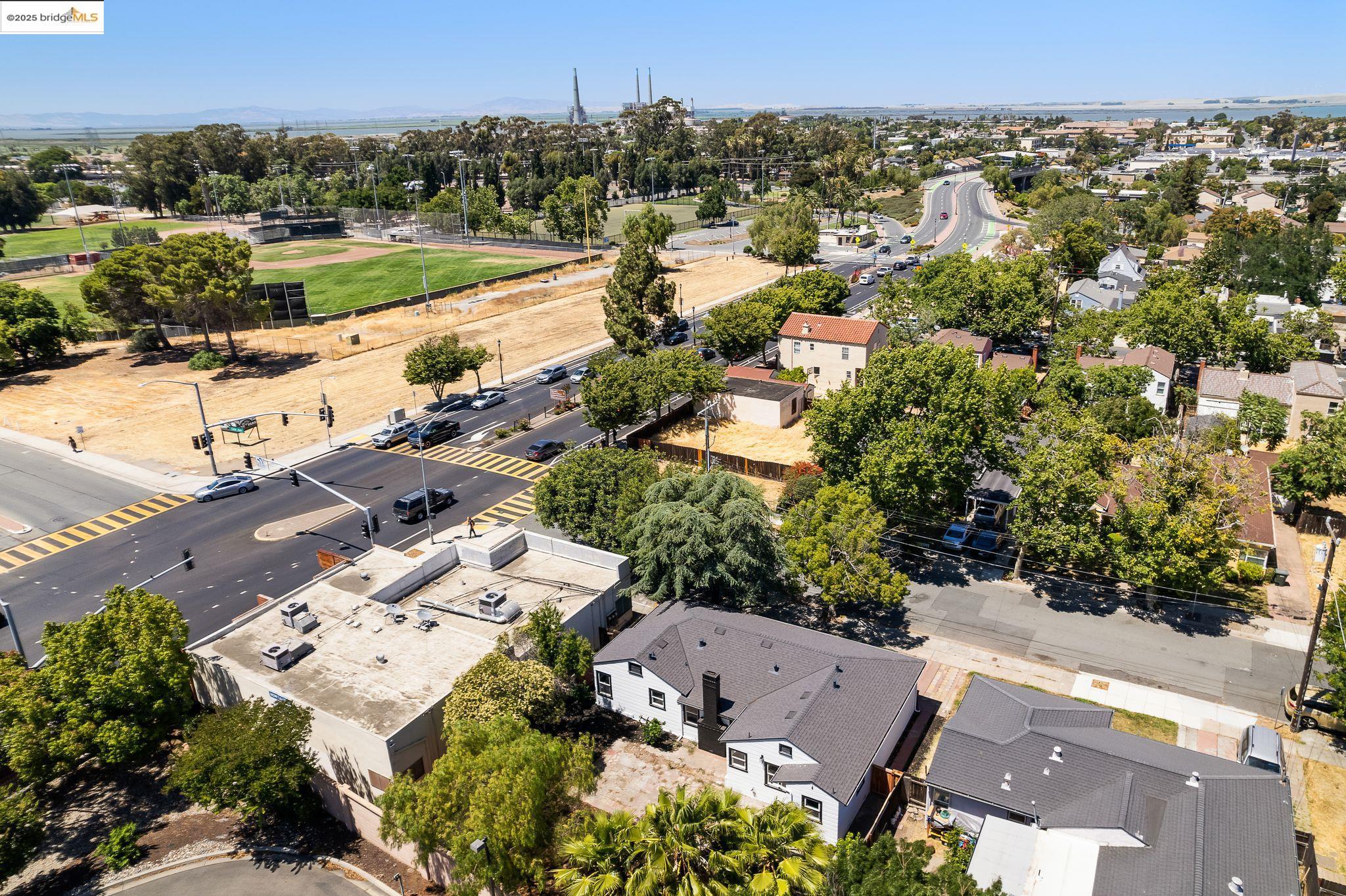Detail Gallery Image 47 of 51 For 116 Oak Pl, Pittsburg,  CA 94565 - 3 Beds | 1 Baths