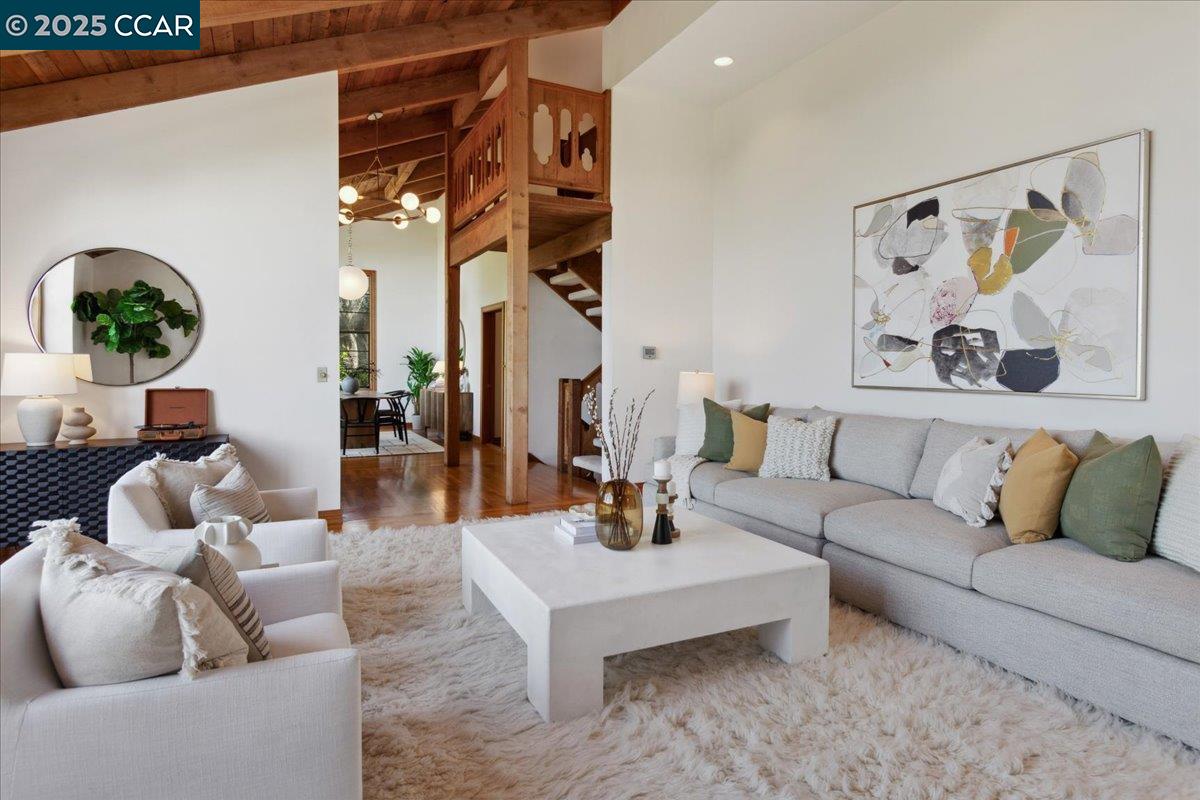 Detail Gallery Image 11 of 35 For 357 El Toyonal, Orinda,  CA 94563 - 3 Beds | 2 Baths