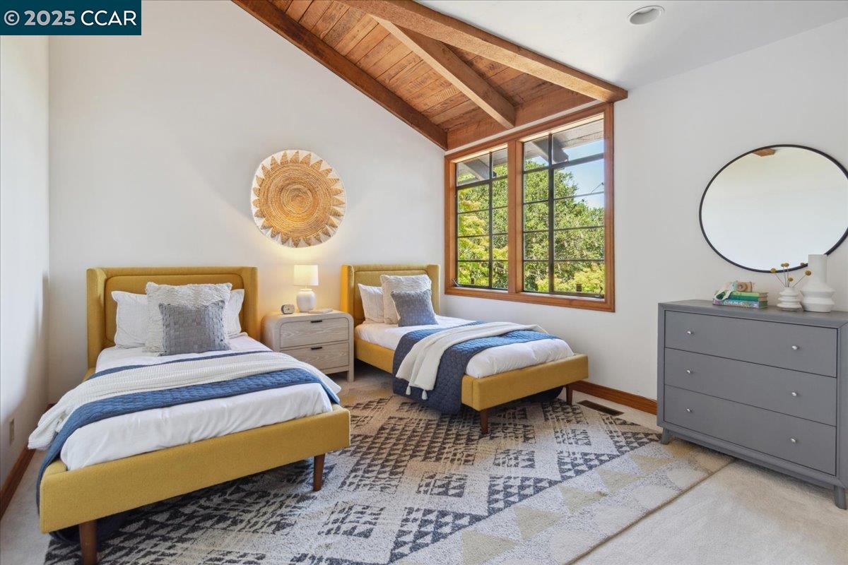 Detail Gallery Image 24 of 35 For 357 El Toyonal, Orinda,  CA 94563 - 3 Beds | 2 Baths