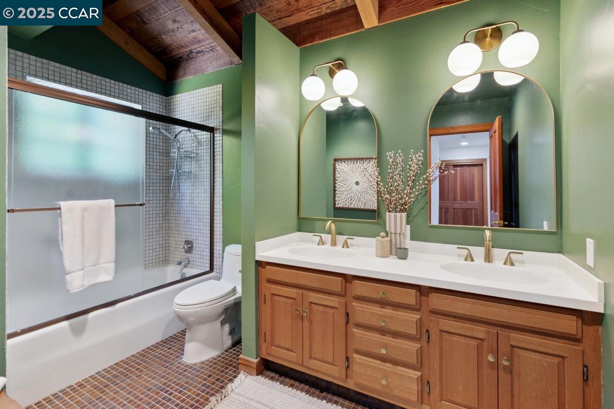 Detail Gallery Image 26 of 35 For 357 El Toyonal, Orinda,  CA 94563 - 3 Beds | 2 Baths