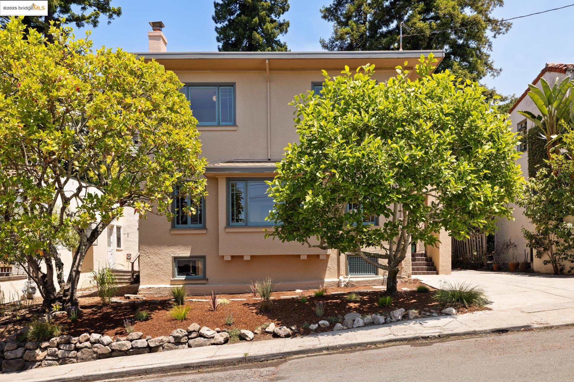Detail Gallery Image 7 of 49 For 971 Santa Barbara Rd, Berkeley,  CA 94707 - 5 Beds | 3 Baths