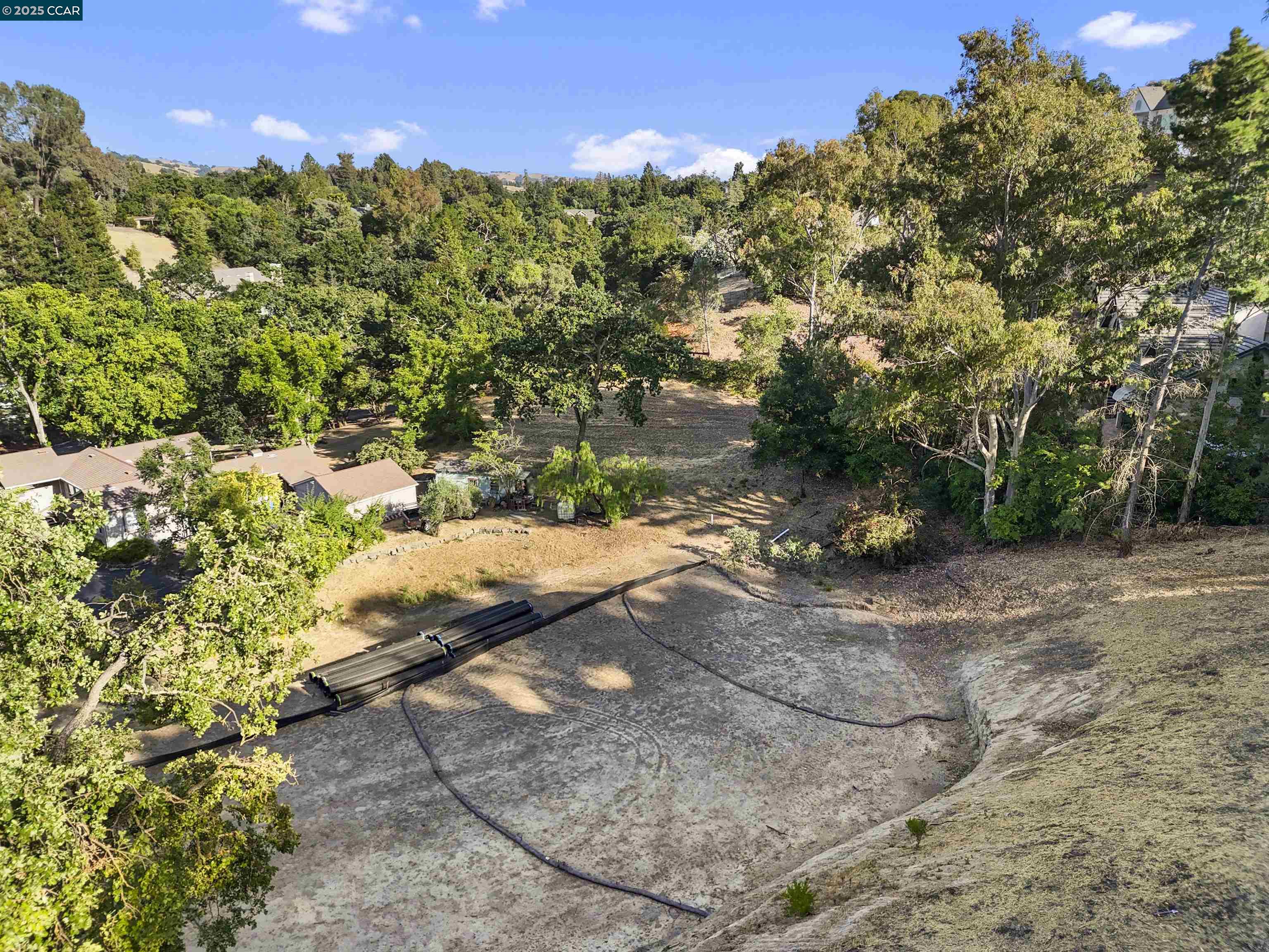 Detail Gallery Image 2 of 31 For 221 Dean Rd, Alamo,  CA 94507 - – Beds | – Baths
