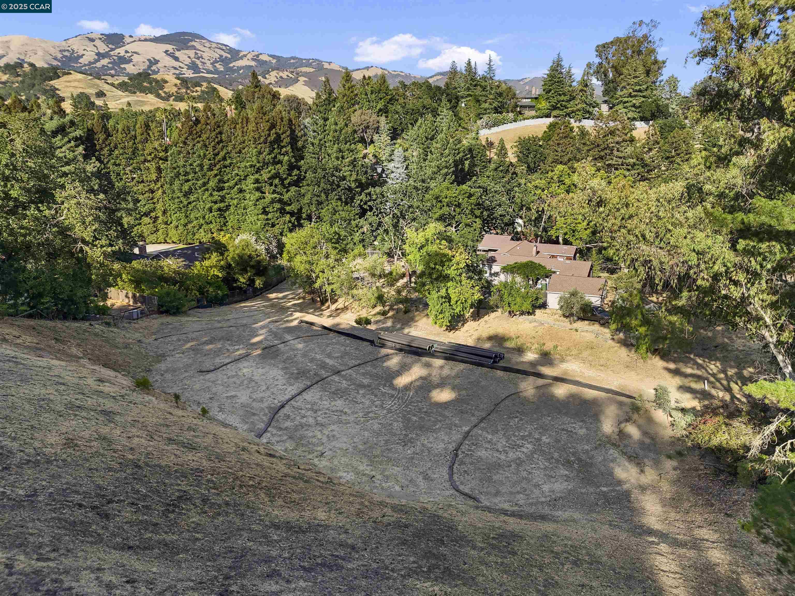 Detail Gallery Image 3 of 31 For 221 Dean Rd, Alamo,  CA 94507 - – Beds | – Baths