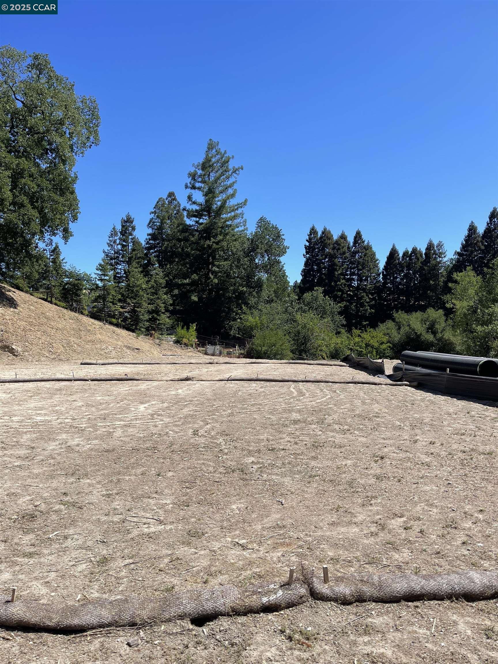 Detail Gallery Image 25 of 31 For 221 Dean Rd, Alamo,  CA 94507 - – Beds | – Baths