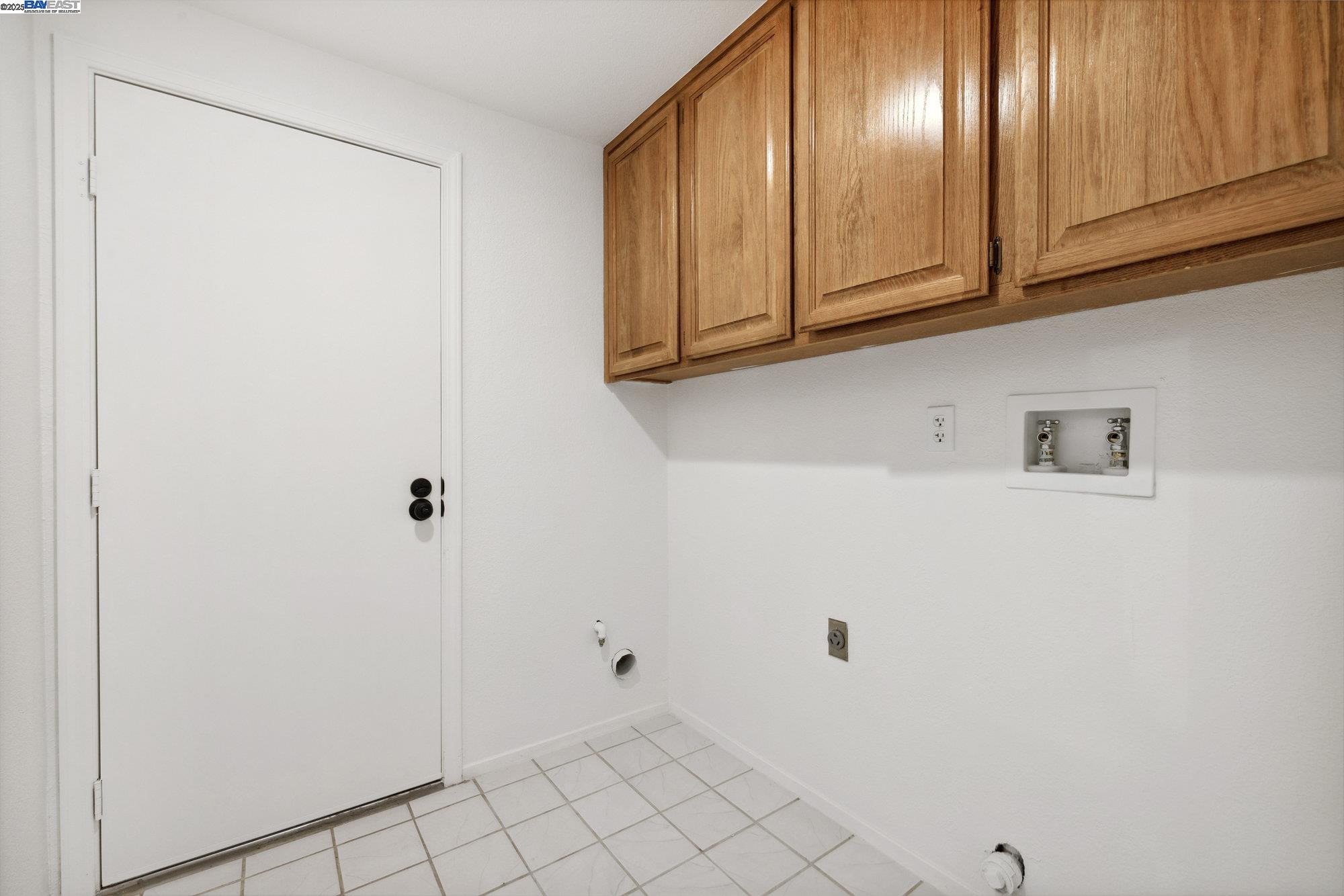 1733 Magnolia Cir, Pleasanton, California 94566, 4 Bedrooms Bedrooms, 8 Rooms Rooms,2 BathroomsBathrooms,Residential Lease,For Rent,1733 Magnolia Cir,41102647
