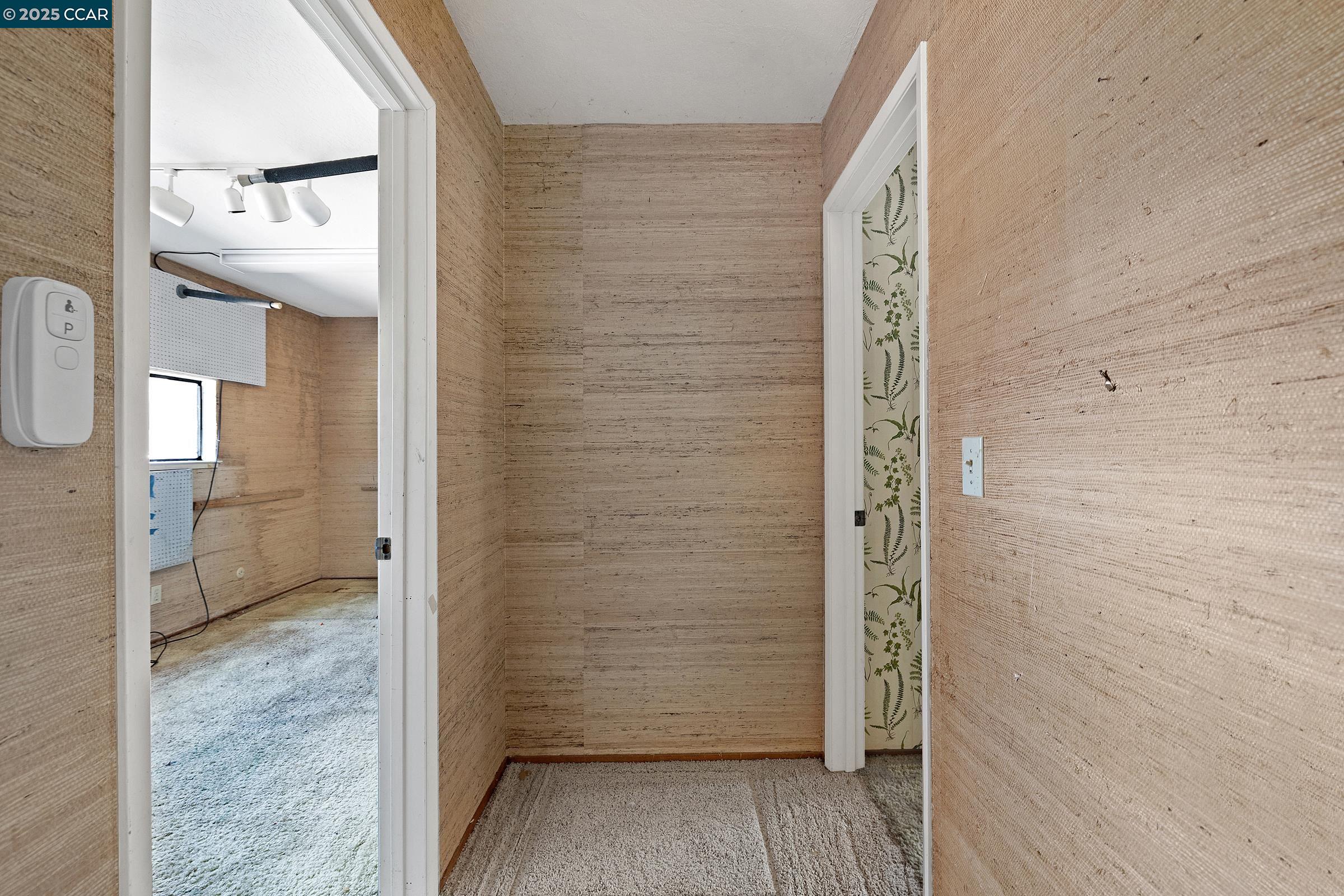 Detail Gallery Image 14 of 25 For 119 Lincoln Dr, Sausalito,  CA 94965 - 2 Beds | 2/1 Baths