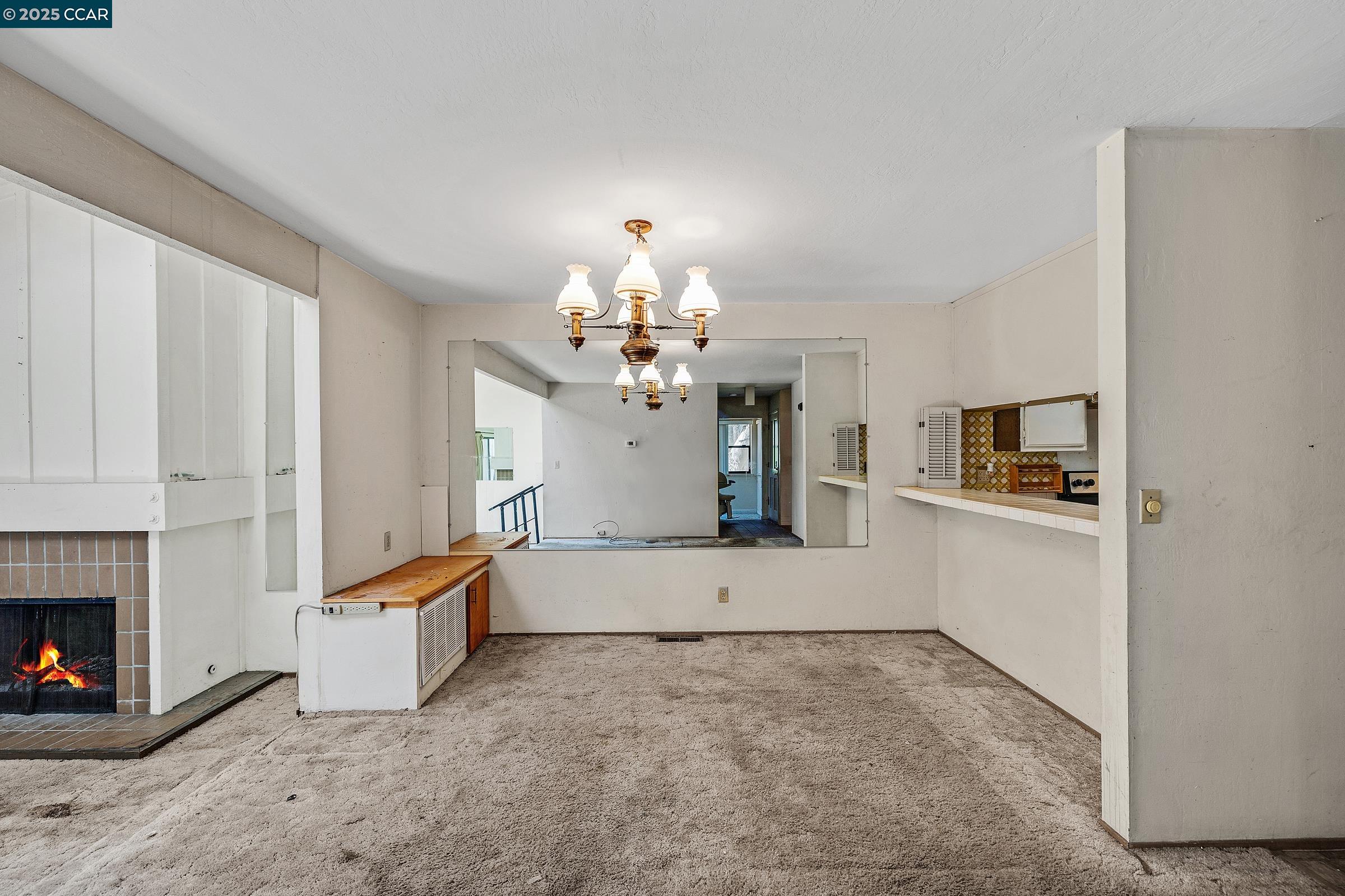 Detail Gallery Image 8 of 25 For 119 Lincoln Dr, Sausalito,  CA 94965 - 2 Beds | 2/1 Baths