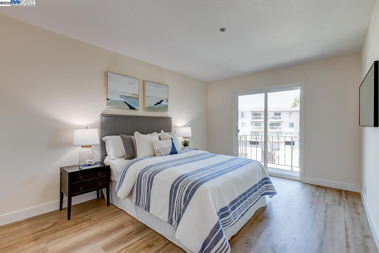 Detail Gallery Image 17 of 30 For 1001 Shoreline Dr #301,  Alameda,  CA 94501 - 2 Beds | 2 Baths