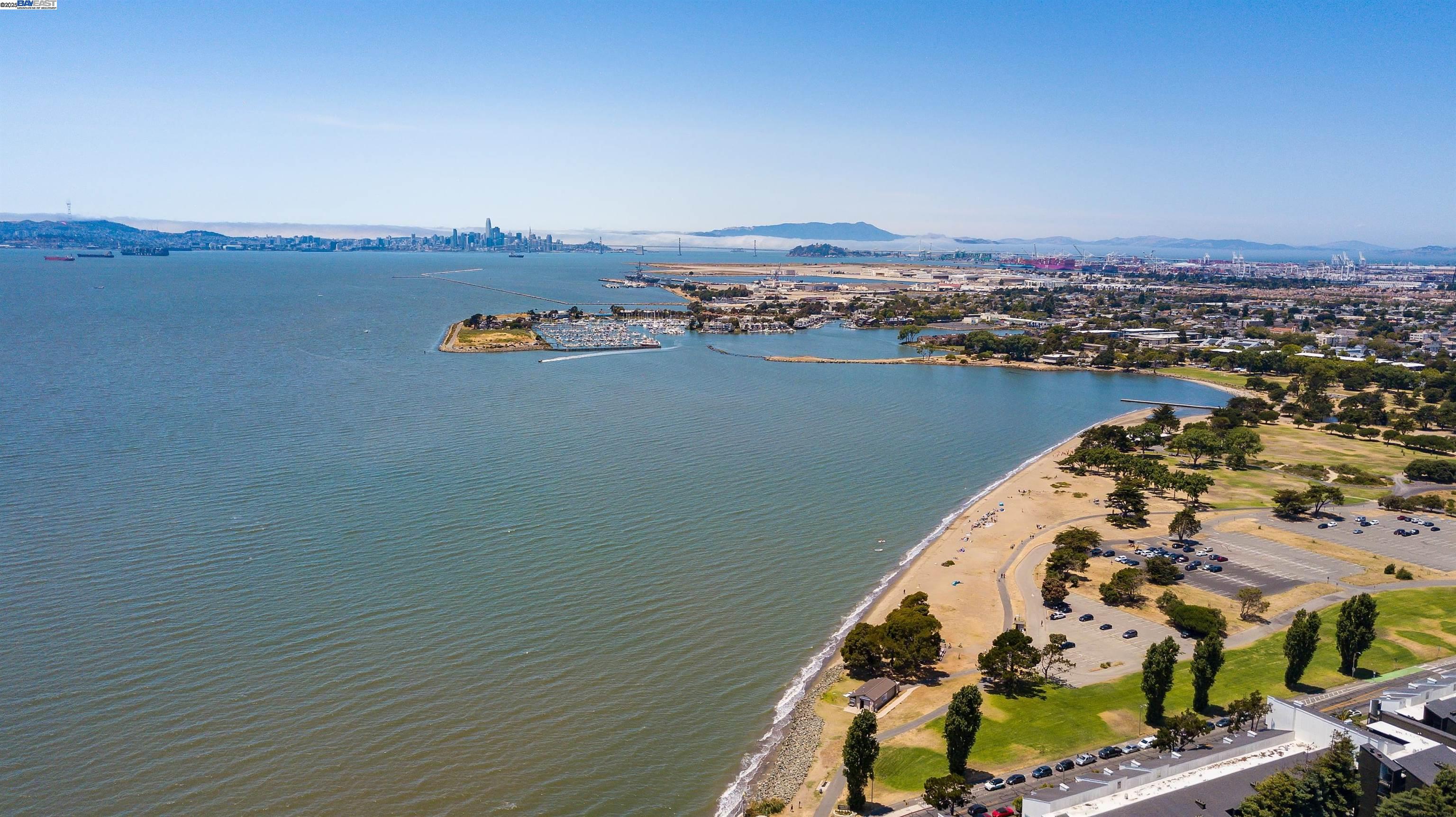 Detail Gallery Image 26 of 30 For 1001 Shoreline Dr #301,  Alameda,  CA 94501 - 2 Beds | 2 Baths