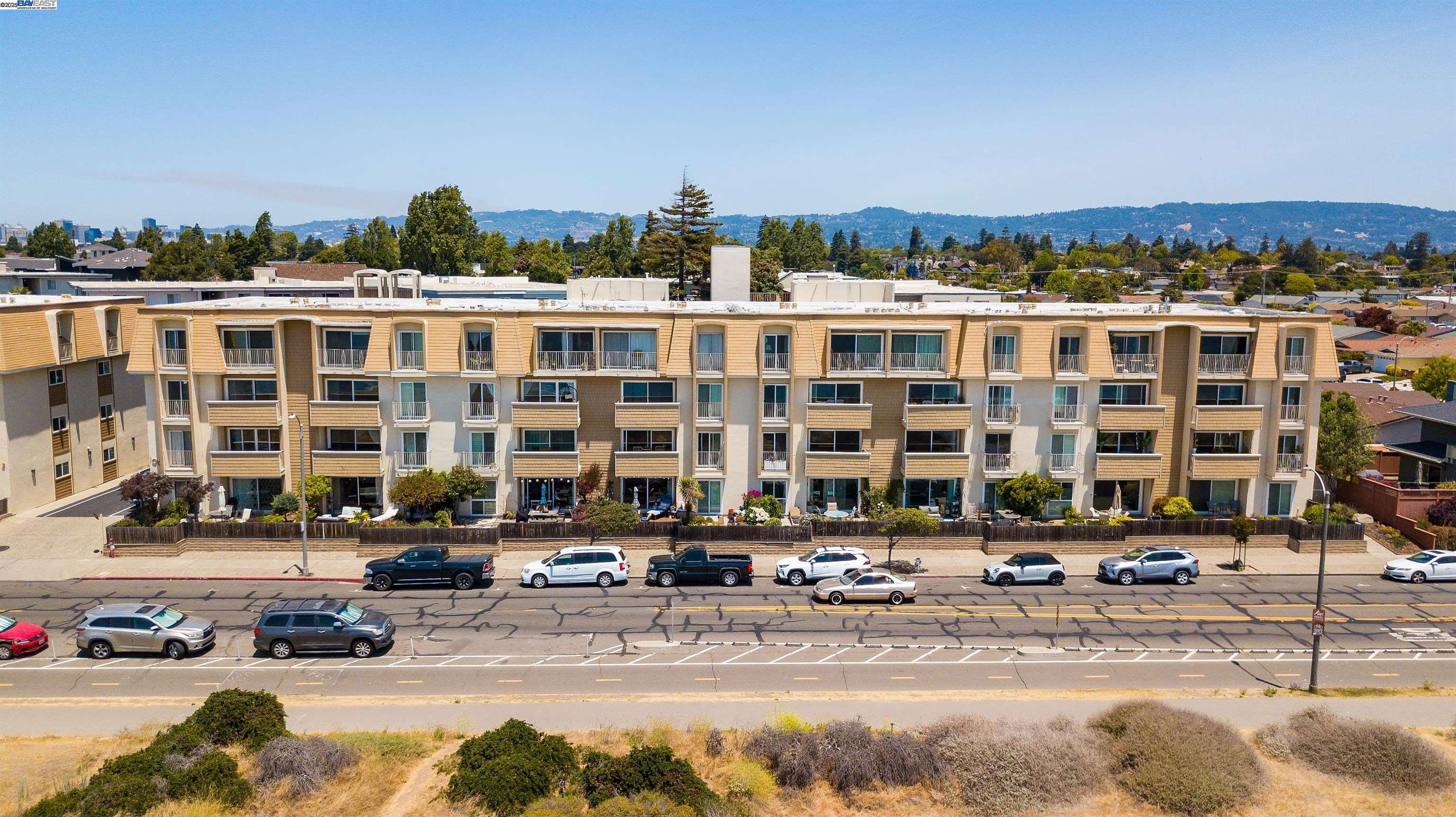Detail Gallery Image 30 of 30 For 1001 Shoreline Dr #301,  Alameda,  CA 94501 - 2 Beds | 2 Baths