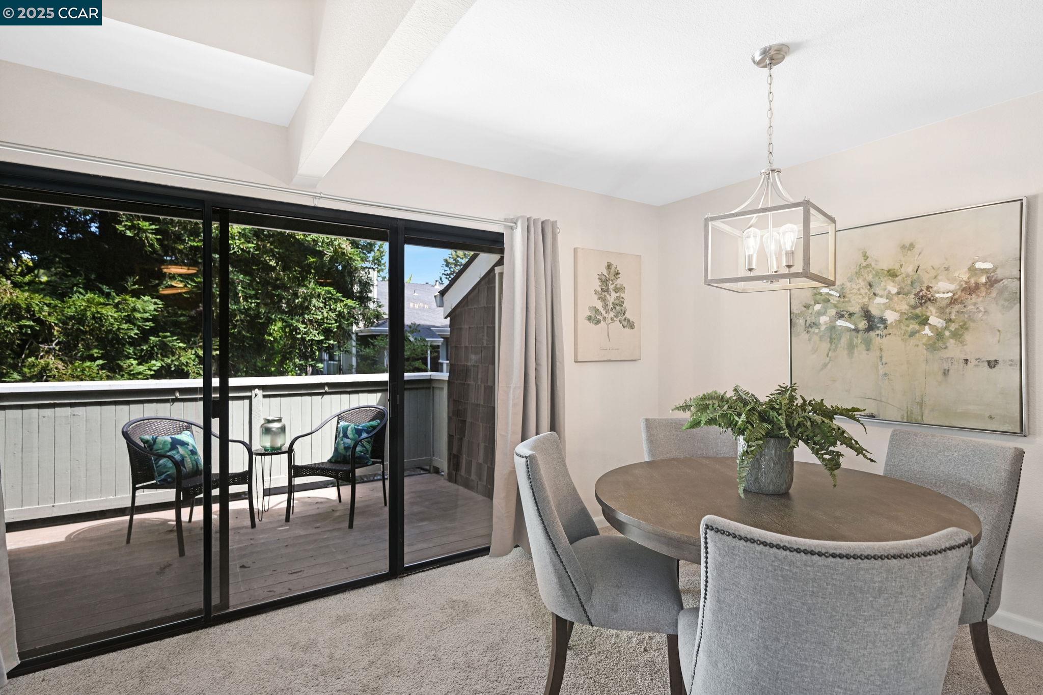 Photo #5: 41102655 Listing 