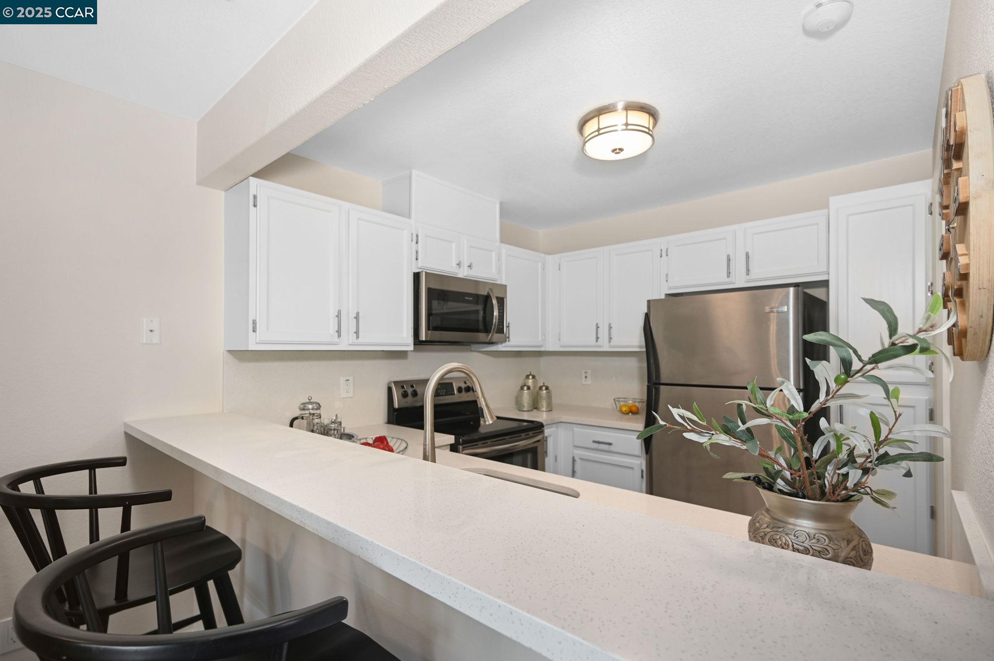 Photo #9: 41102655 Listing: Photo #9