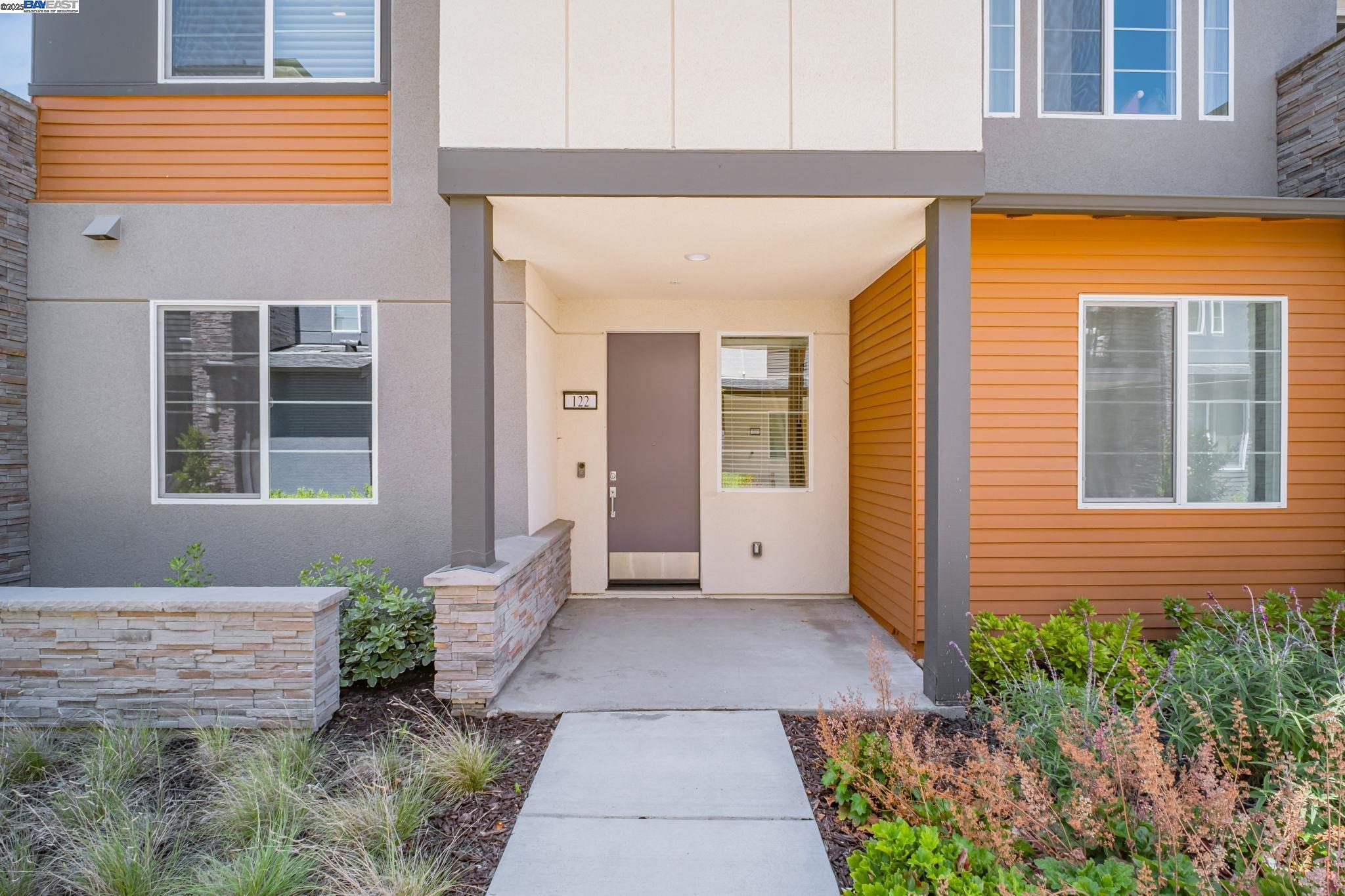 Photo #2: 41102657 Listing 