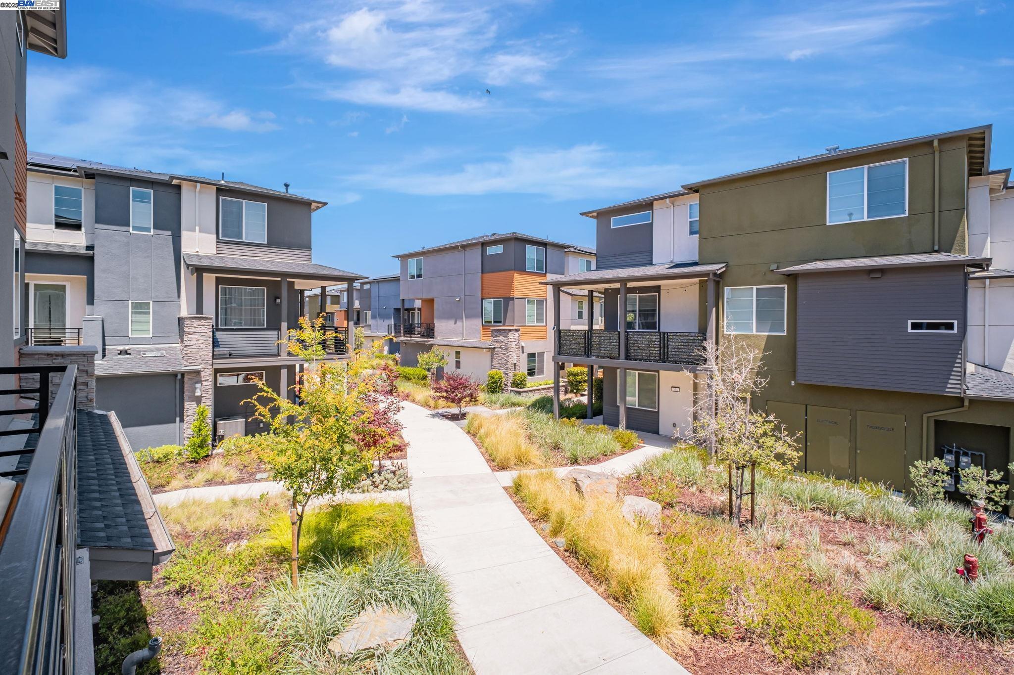 Photo #8: 41102657 Listing: Photo #8