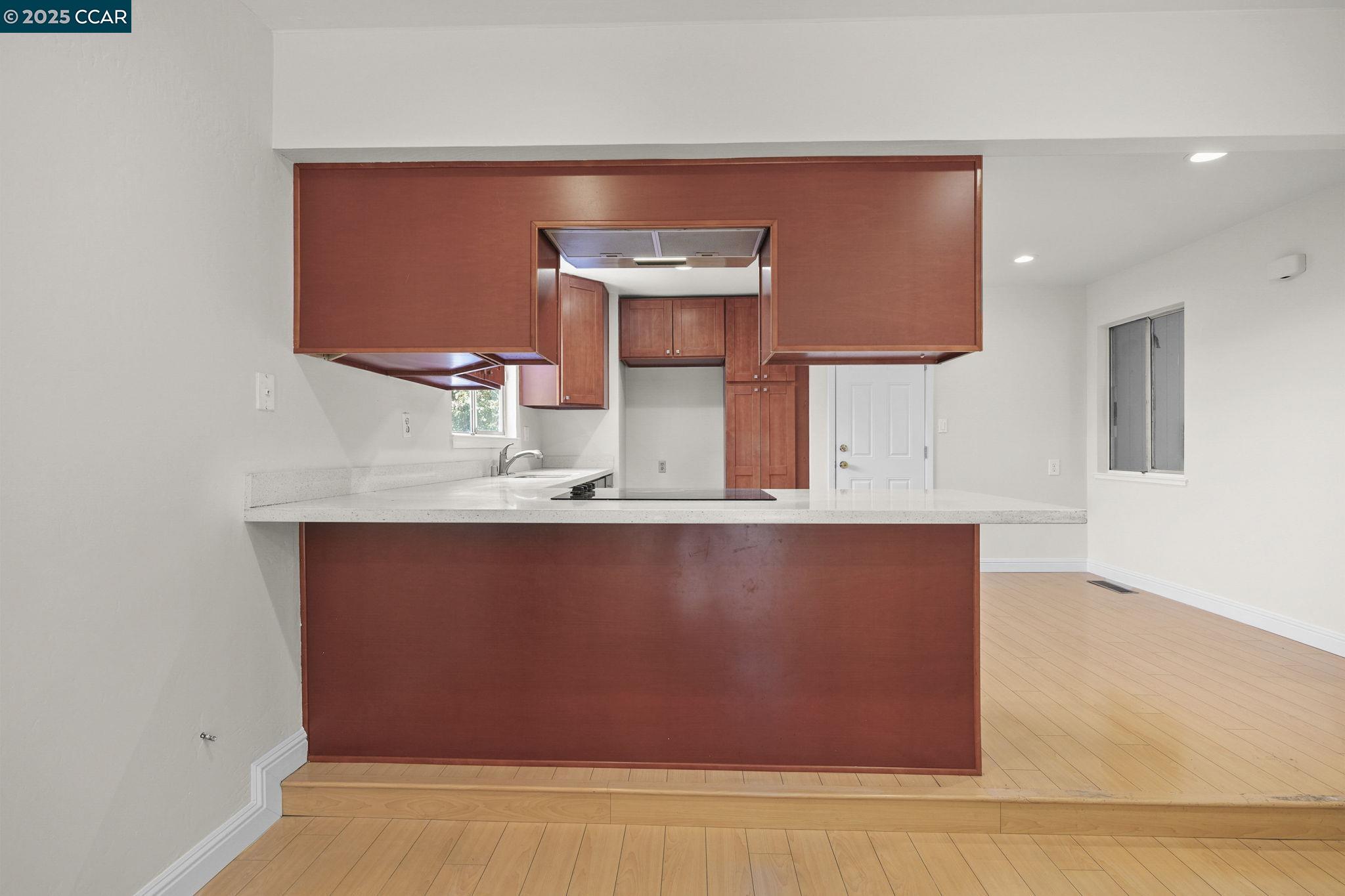 Detail Gallery Image 15 of 32 For 2307 Panoramic Dr, Concord,  CA 94520 - 3 Beds | 2 Baths