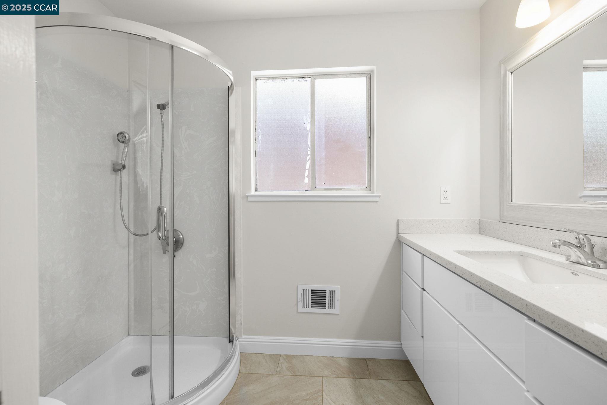 Detail Gallery Image 24 of 32 For 2307 Panoramic Dr, Concord,  CA 94520 - 3 Beds | 2 Baths