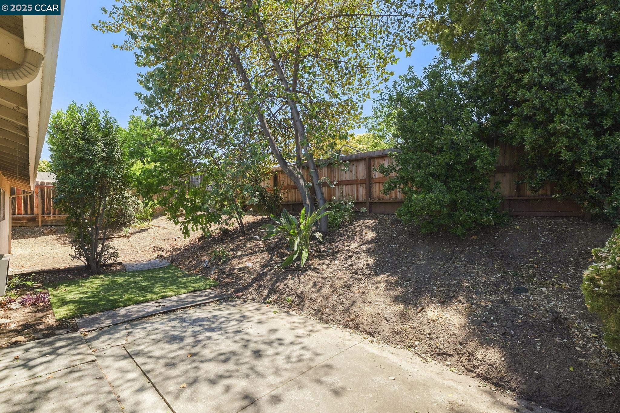 Detail Gallery Image 31 of 32 For 2307 Panoramic Dr, Concord,  CA 94520 - 3 Beds | 2 Baths