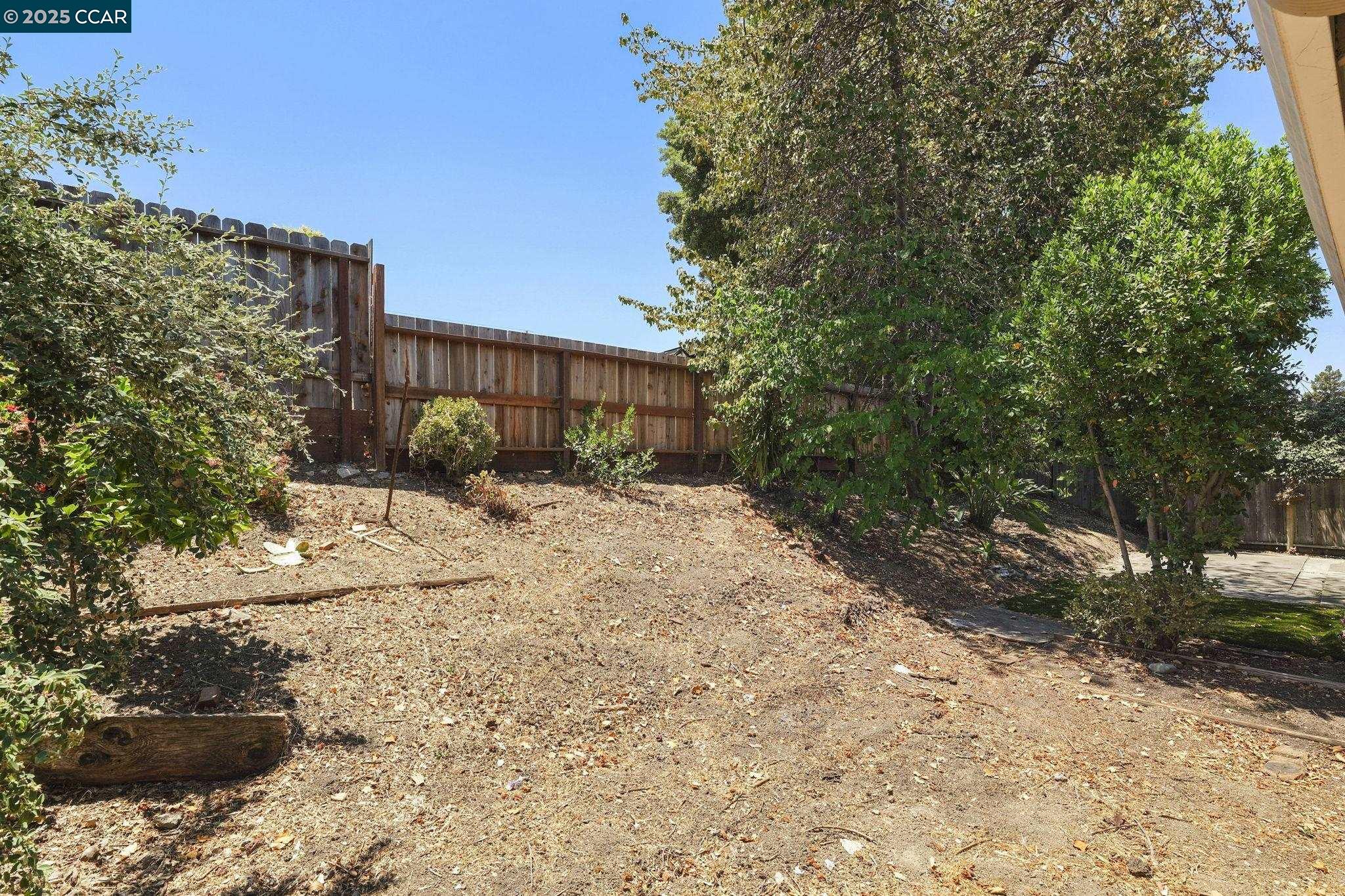 Detail Gallery Image 32 of 32 For 2307 Panoramic Dr, Concord,  CA 94520 - 3 Beds | 2 Baths