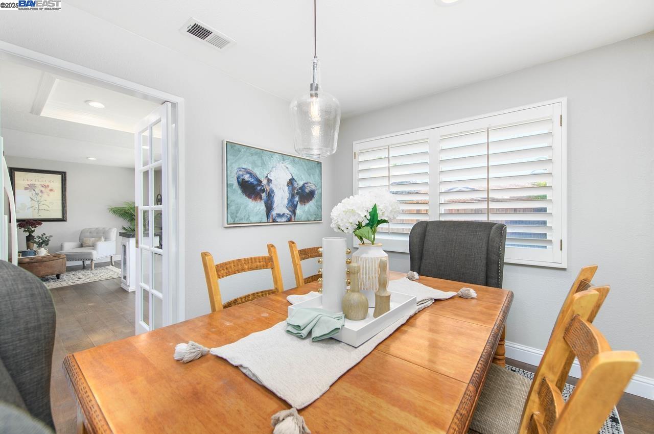 Detail Gallery Image 13 of 45 For 139 Amber Way, Livermore,  CA 94550 - 3 Beds | 2 Baths