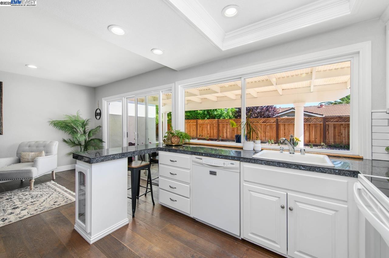 Detail Gallery Image 17 of 45 For 139 Amber Way, Livermore,  CA 94550 - 3 Beds | 2 Baths
