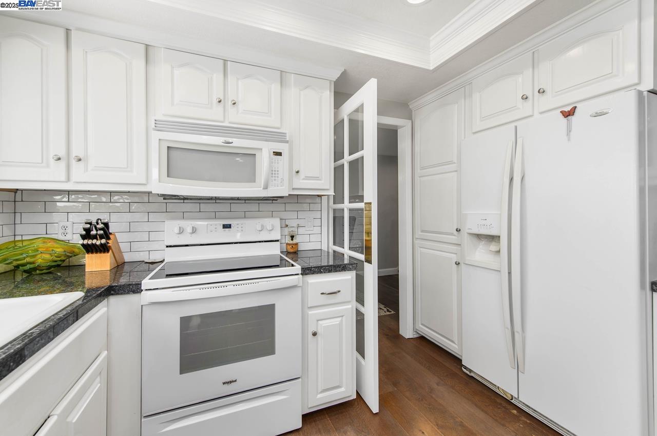 Detail Gallery Image 19 of 45 For 139 Amber Way, Livermore,  CA 94550 - 3 Beds | 2 Baths