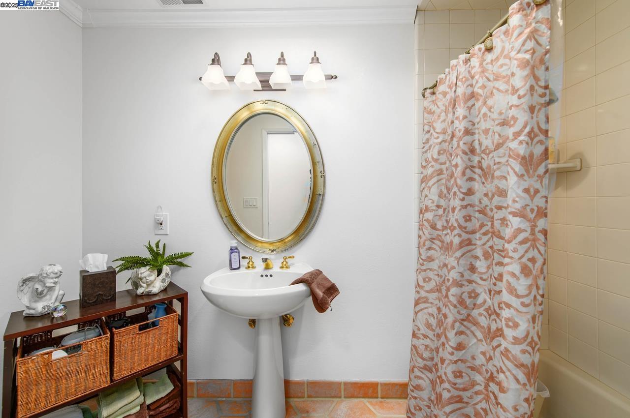 Detail Gallery Image 30 of 45 For 139 Amber Way, Livermore,  CA 94550 - 3 Beds | 2 Baths