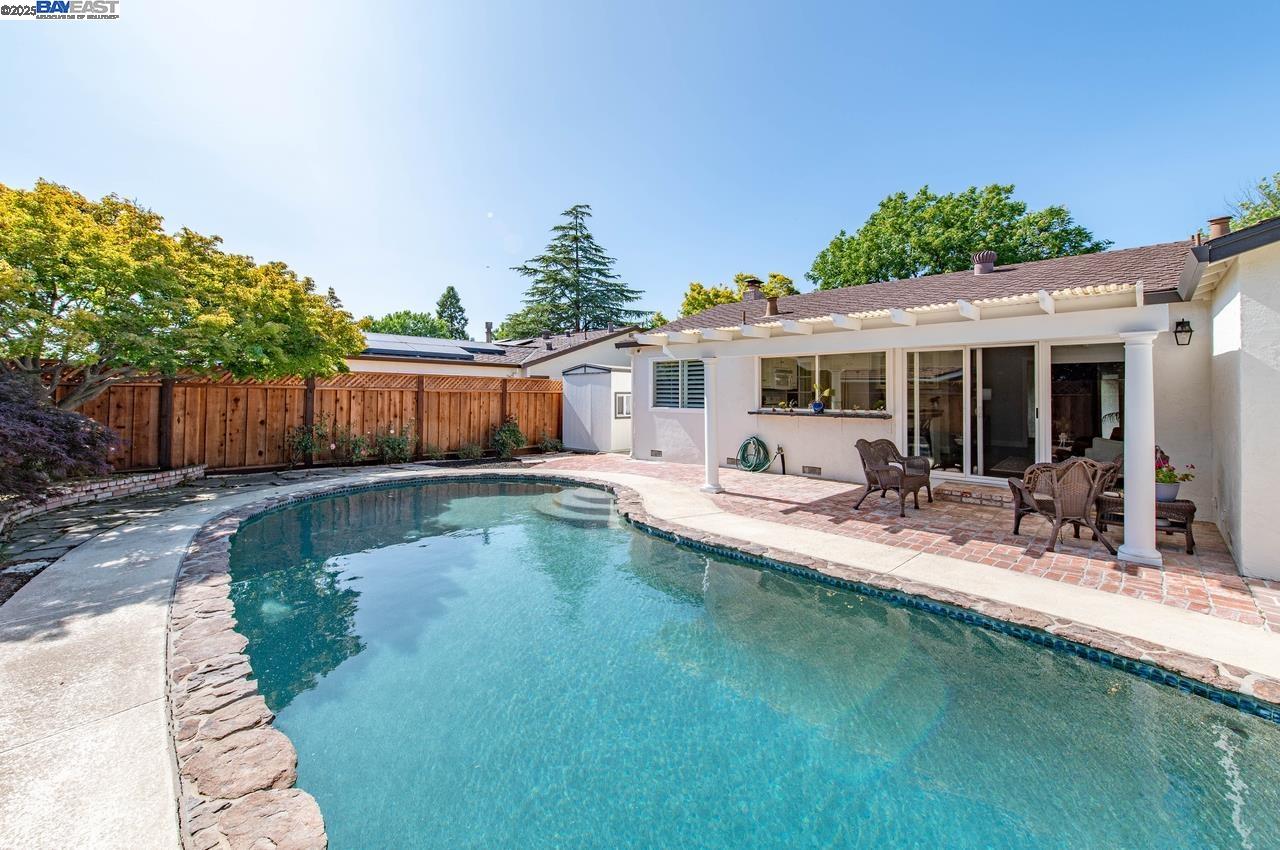 Detail Gallery Image 34 of 45 For 139 Amber Way, Livermore,  CA 94550 - 3 Beds | 2 Baths