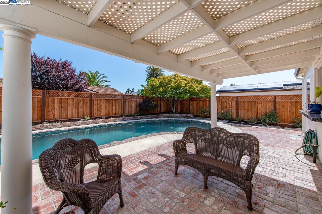 Detail Gallery Image 36 of 45 For 139 Amber Way, Livermore,  CA 94550 - 3 Beds | 2 Baths