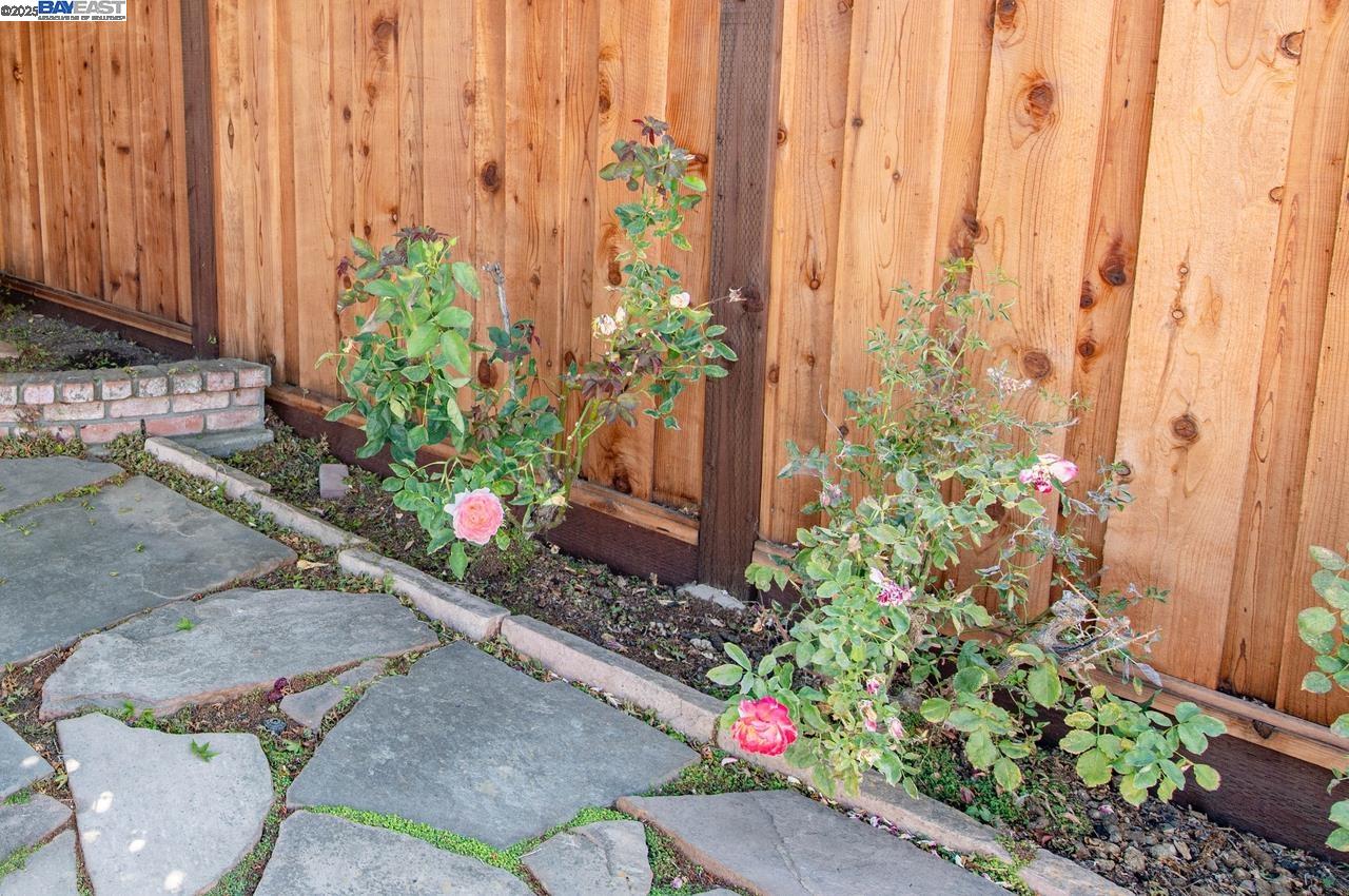 Detail Gallery Image 41 of 45 For 139 Amber Way, Livermore,  CA 94550 - 3 Beds | 2 Baths