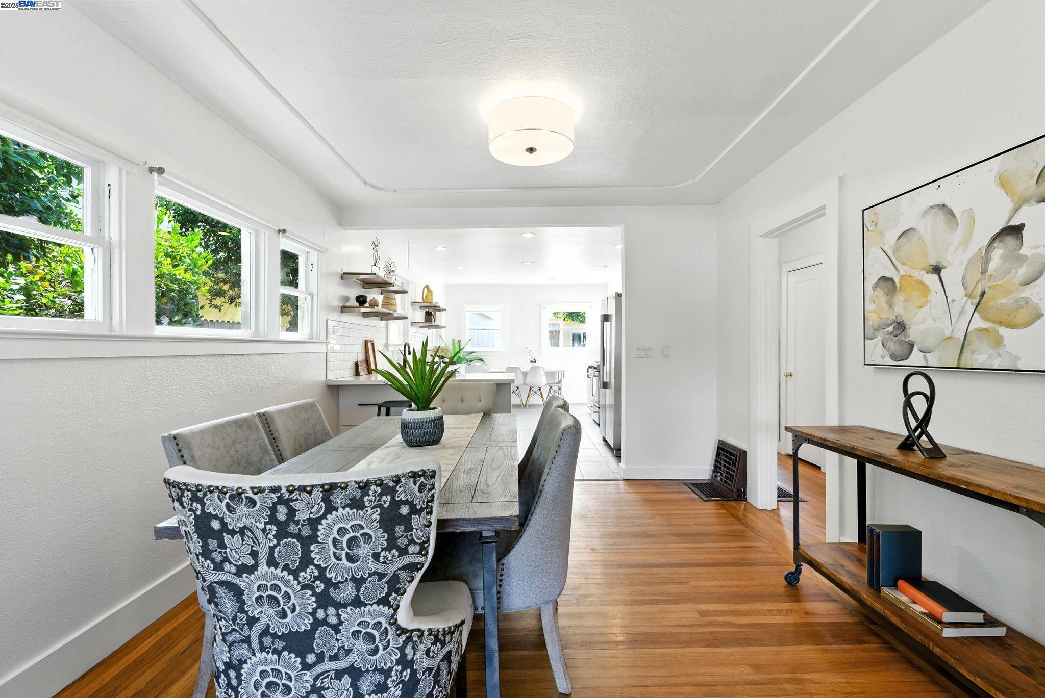 Detail Gallery Image 13 of 30 For 3936 Midvale Ave, Oakland,  CA 94602 - 2 Beds | 1 Baths