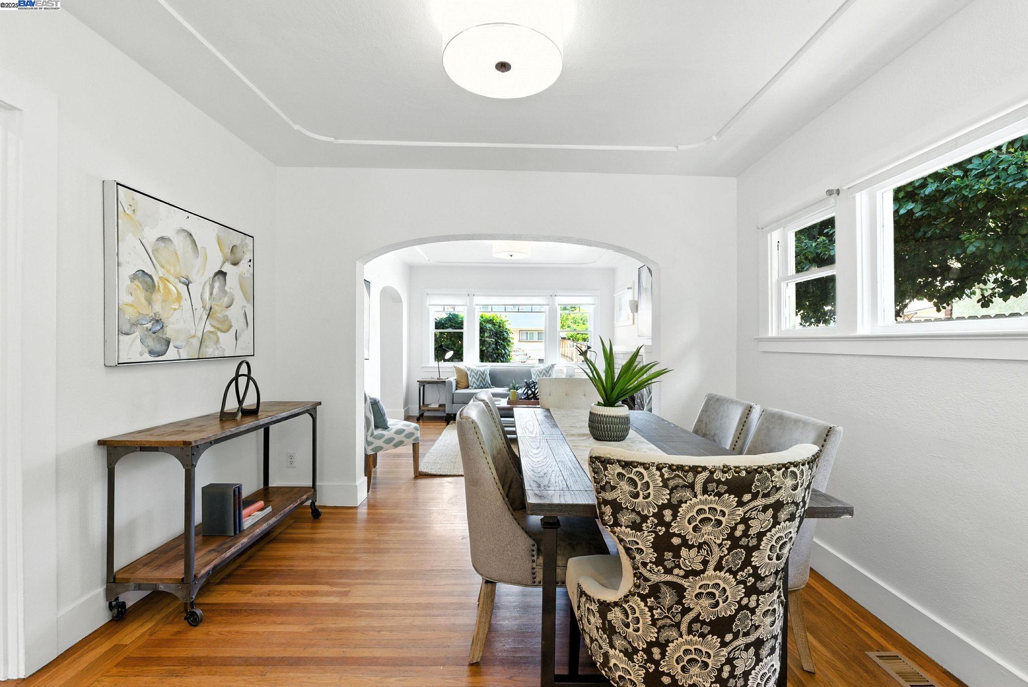 Detail Gallery Image 14 of 30 For 3936 Midvale Ave, Oakland,  CA 94602 - 2 Beds | 1 Baths