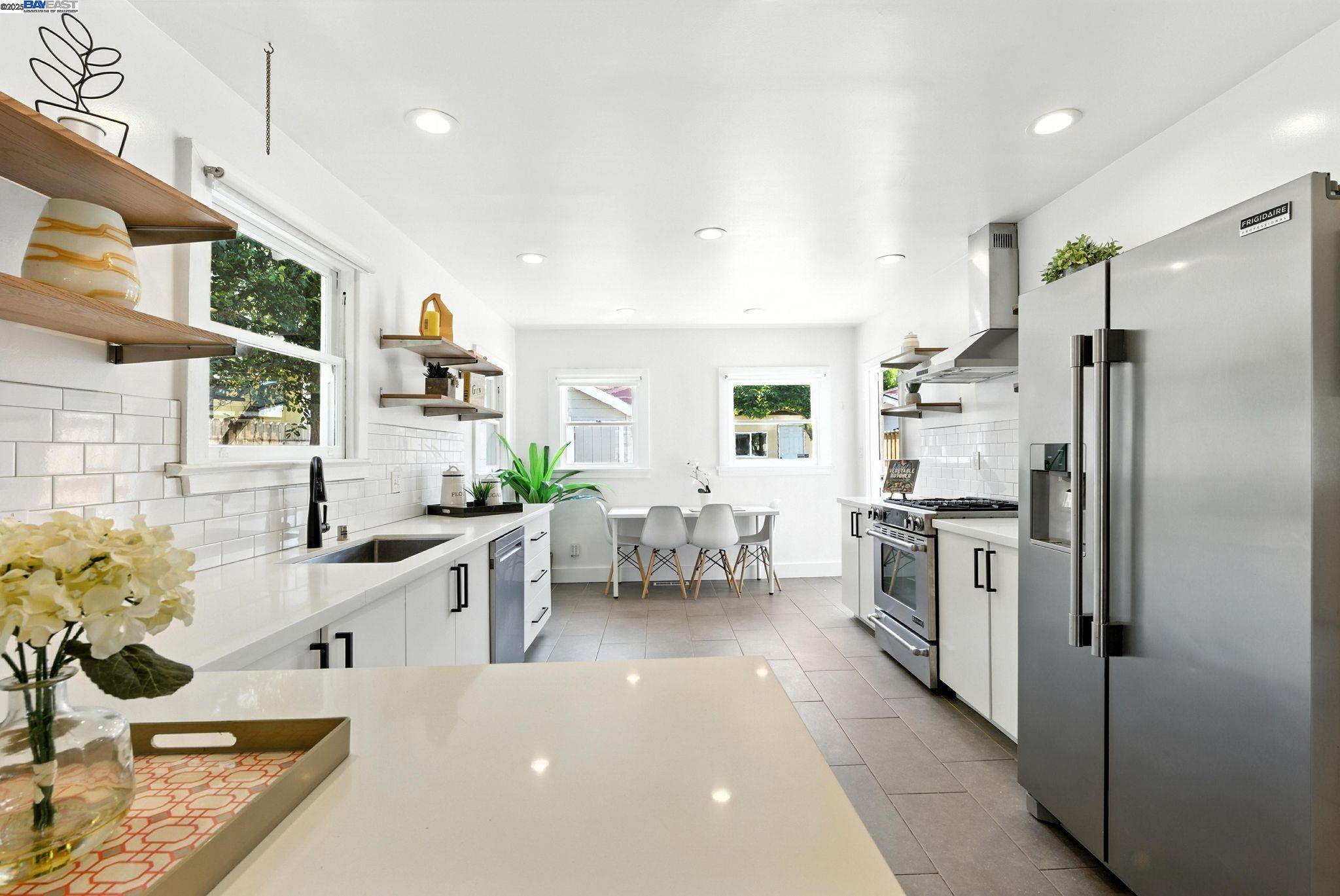 Detail Gallery Image 17 of 30 For 3936 Midvale Ave, Oakland,  CA 94602 - 2 Beds | 1 Baths
