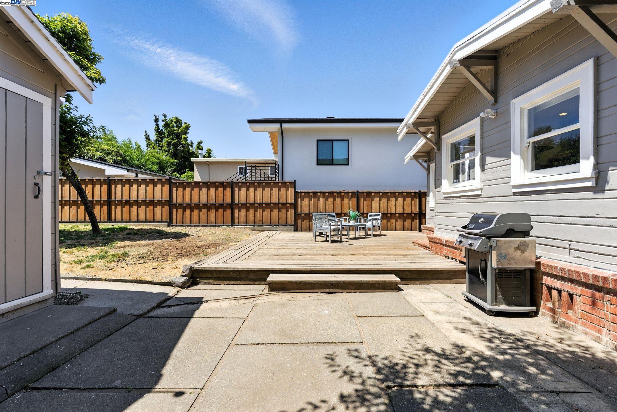 Detail Gallery Image 22 of 30 For 3936 Midvale Ave, Oakland,  CA 94602 - 2 Beds | 1 Baths