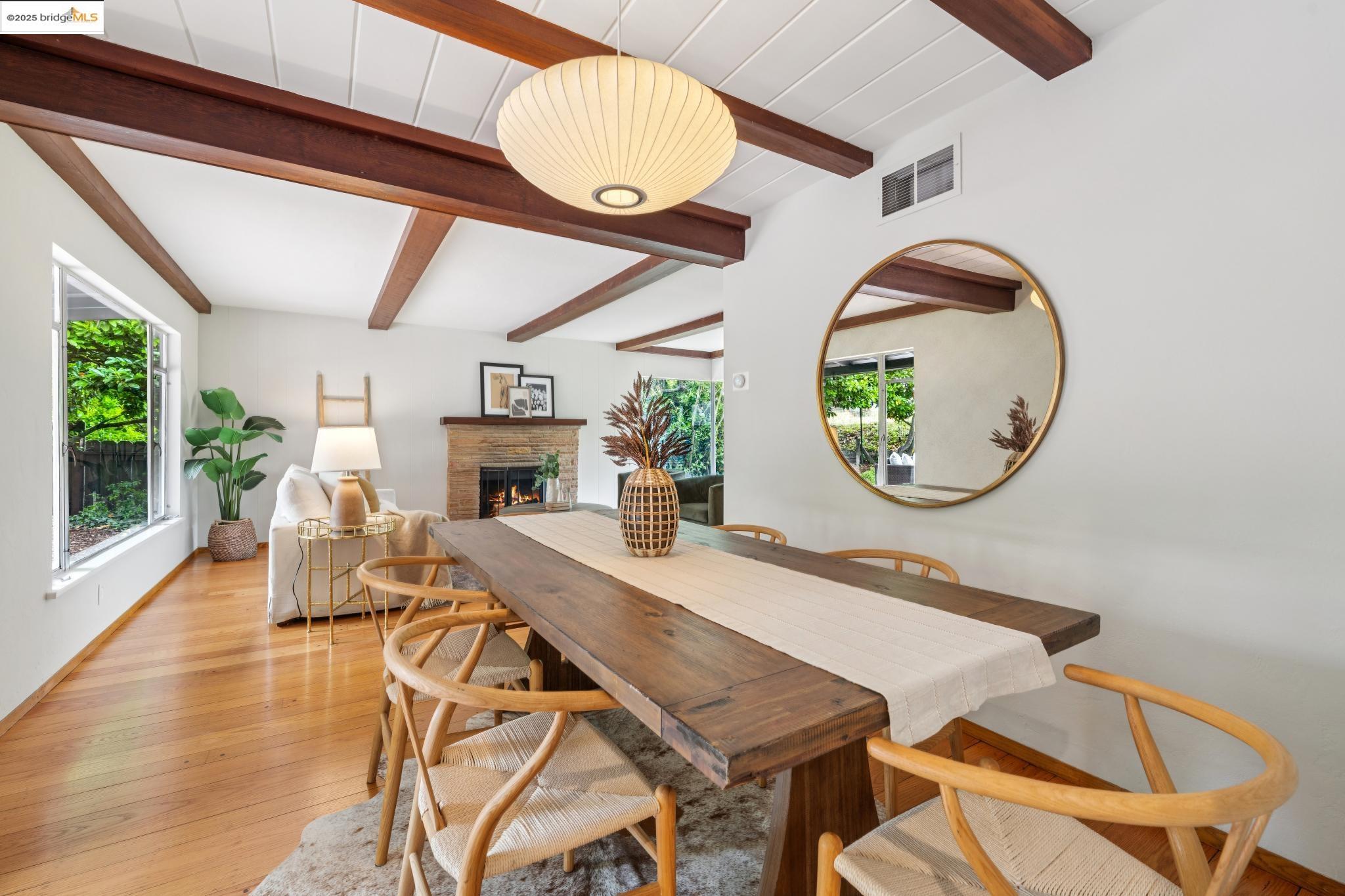 25 Kerr Ave, Kensington, California 94707, 3 Bedrooms Bedrooms, 6 Rooms Rooms,2 BathroomsBathrooms,Residential,For Sale,25 Kerr Ave,41102665