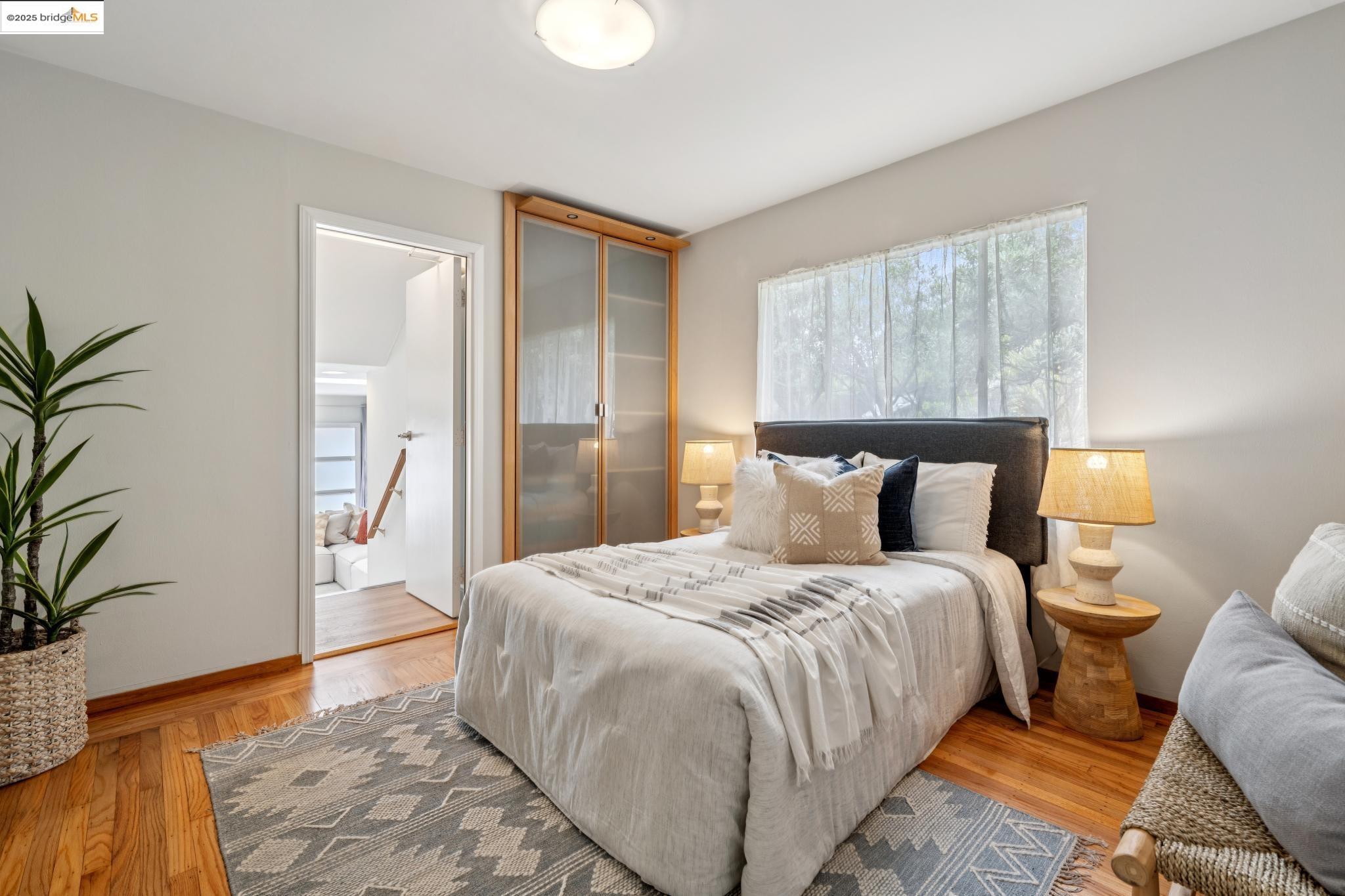 25 Kerr Ave, Kensington, California 94707, 3 Bedrooms Bedrooms, 6 Rooms Rooms,2 BathroomsBathrooms,Residential,For Sale,25 Kerr Ave,41102665