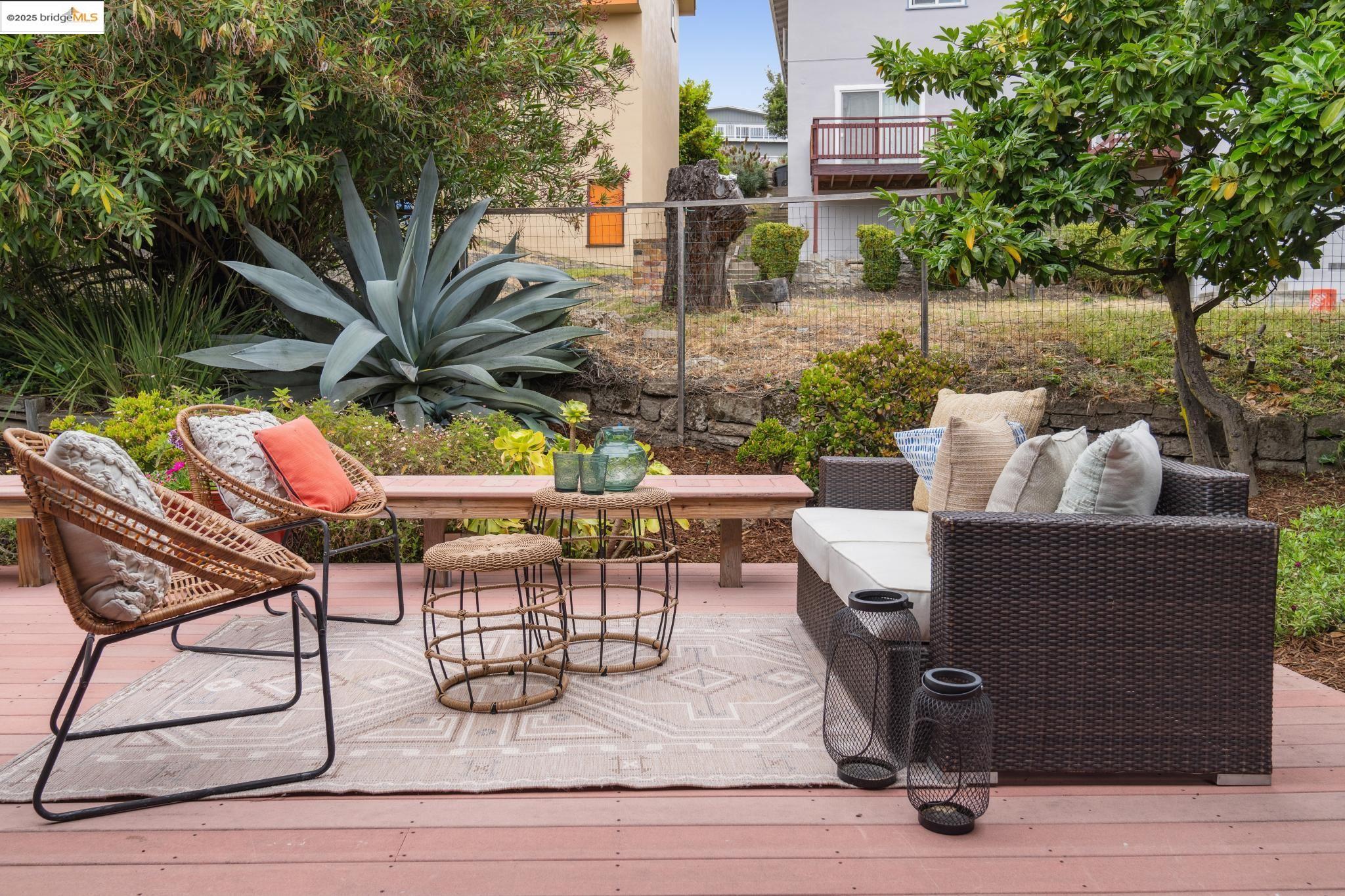 25 Kerr Ave, Kensington, California 94707, 3 Bedrooms Bedrooms, 6 Rooms Rooms,2 BathroomsBathrooms,Residential,For Sale,25 Kerr Ave,41102665