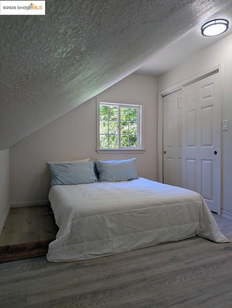 Detail Gallery Image 23 of 29 For 2950 Bear Canyon Rd, Los Gatos,  CA 95033 - 3 Beds | 2 Baths