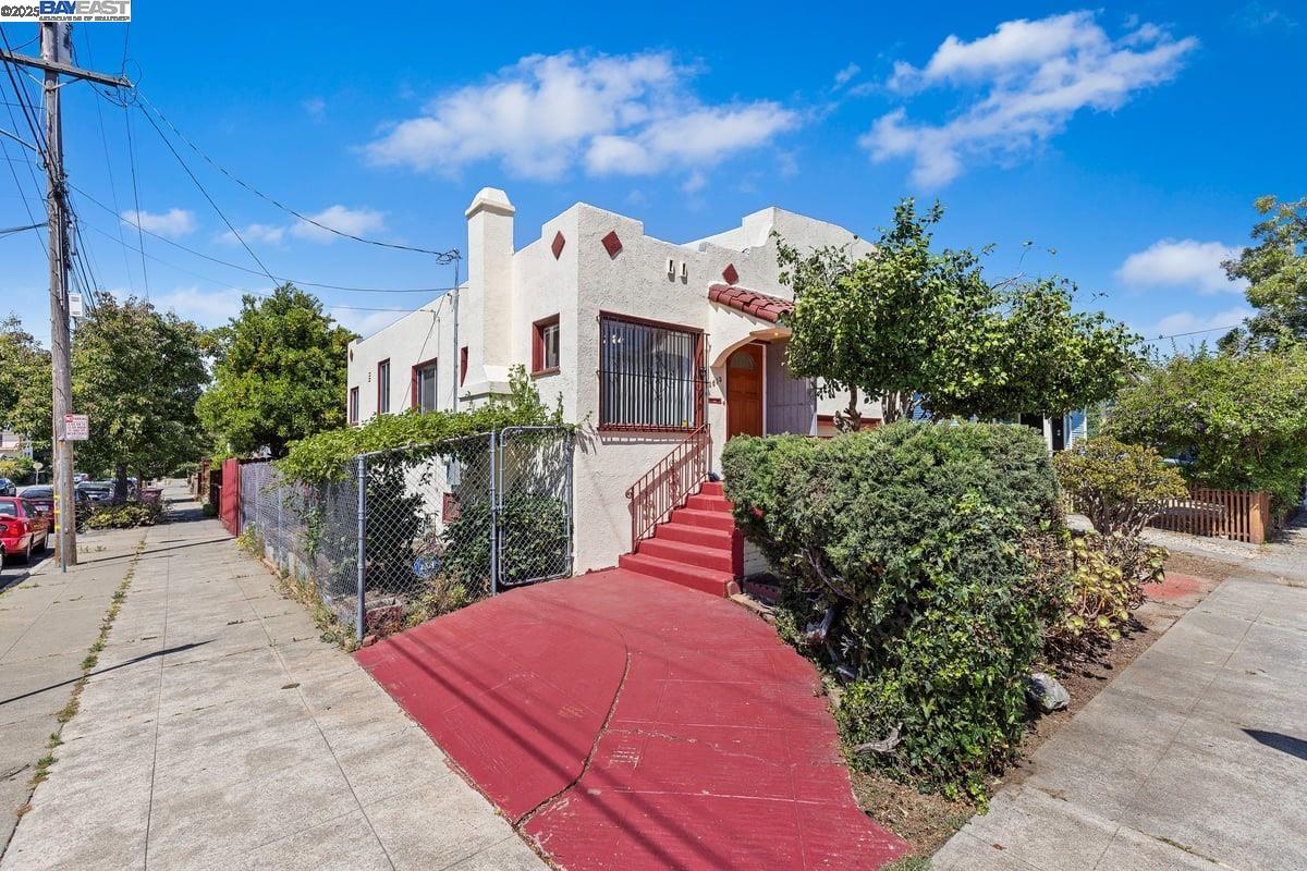3635 Redding St, Oakland, California 94619, 2 Bedrooms Bedrooms, 5 Rooms Rooms,1 BathroomBathrooms,Residential,For Sale,3635 Redding St,41102670