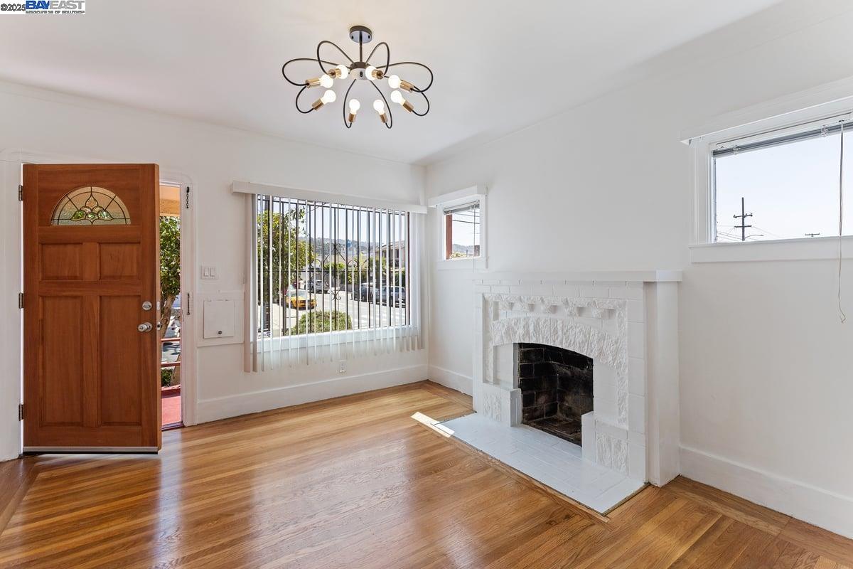 3635 Redding St, Oakland, California 94619, 2 Bedrooms Bedrooms, 5 Rooms Rooms,1 BathroomBathrooms,Residential,For Sale,3635 Redding St,41102670