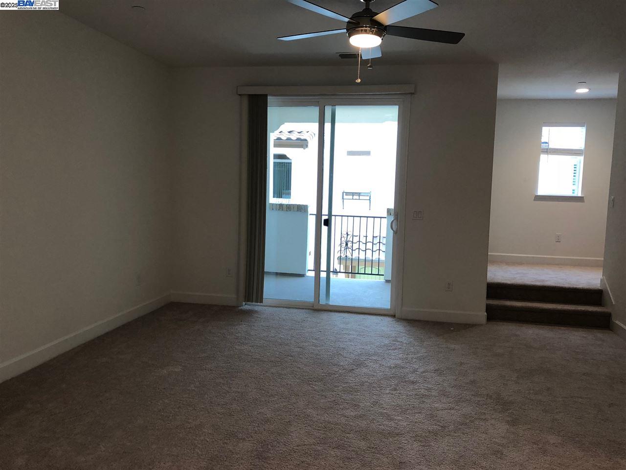 2728 Ginoso Ct # 4, San Jose, California 95111, 3 Bedrooms Bedrooms, 7 Rooms Rooms,3 BathroomsBathrooms,Residential Lease,For Rent,2728 Ginoso Ct # 4,41102671