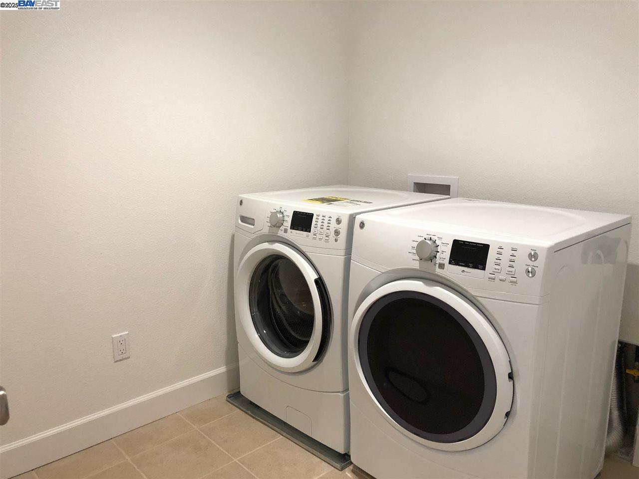 2728 Ginoso Ct # 4, San Jose, California 95111, 3 Bedrooms Bedrooms, 7 Rooms Rooms,3 BathroomsBathrooms,Residential Lease,For Rent,2728 Ginoso Ct # 4,41102671