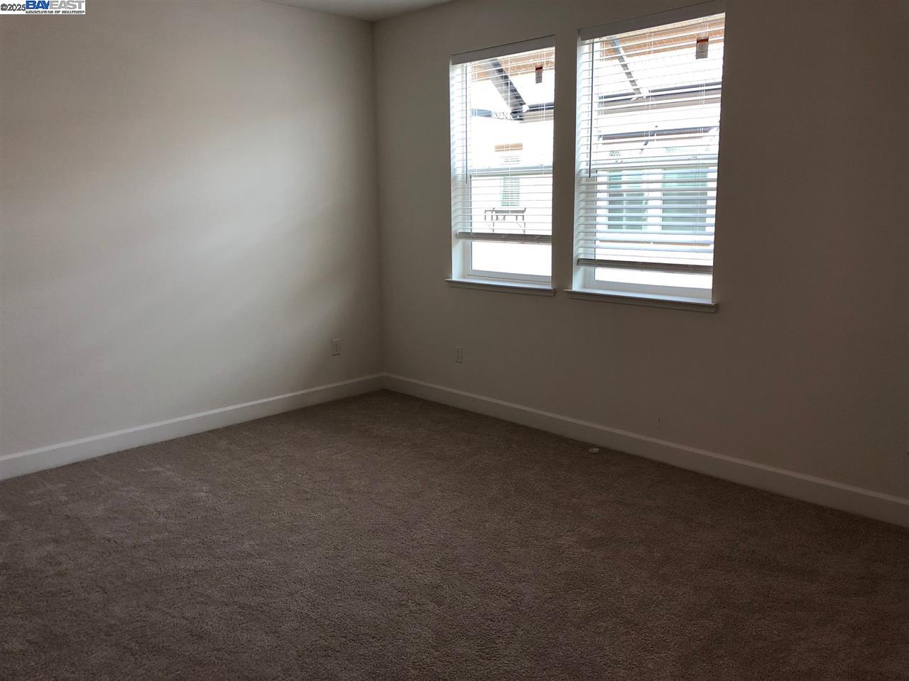 2728 Ginoso Ct # 4, San Jose, California 95111, 3 Bedrooms Bedrooms, 7 Rooms Rooms,3 BathroomsBathrooms,Residential Lease,For Rent,2728 Ginoso Ct # 4,41102671