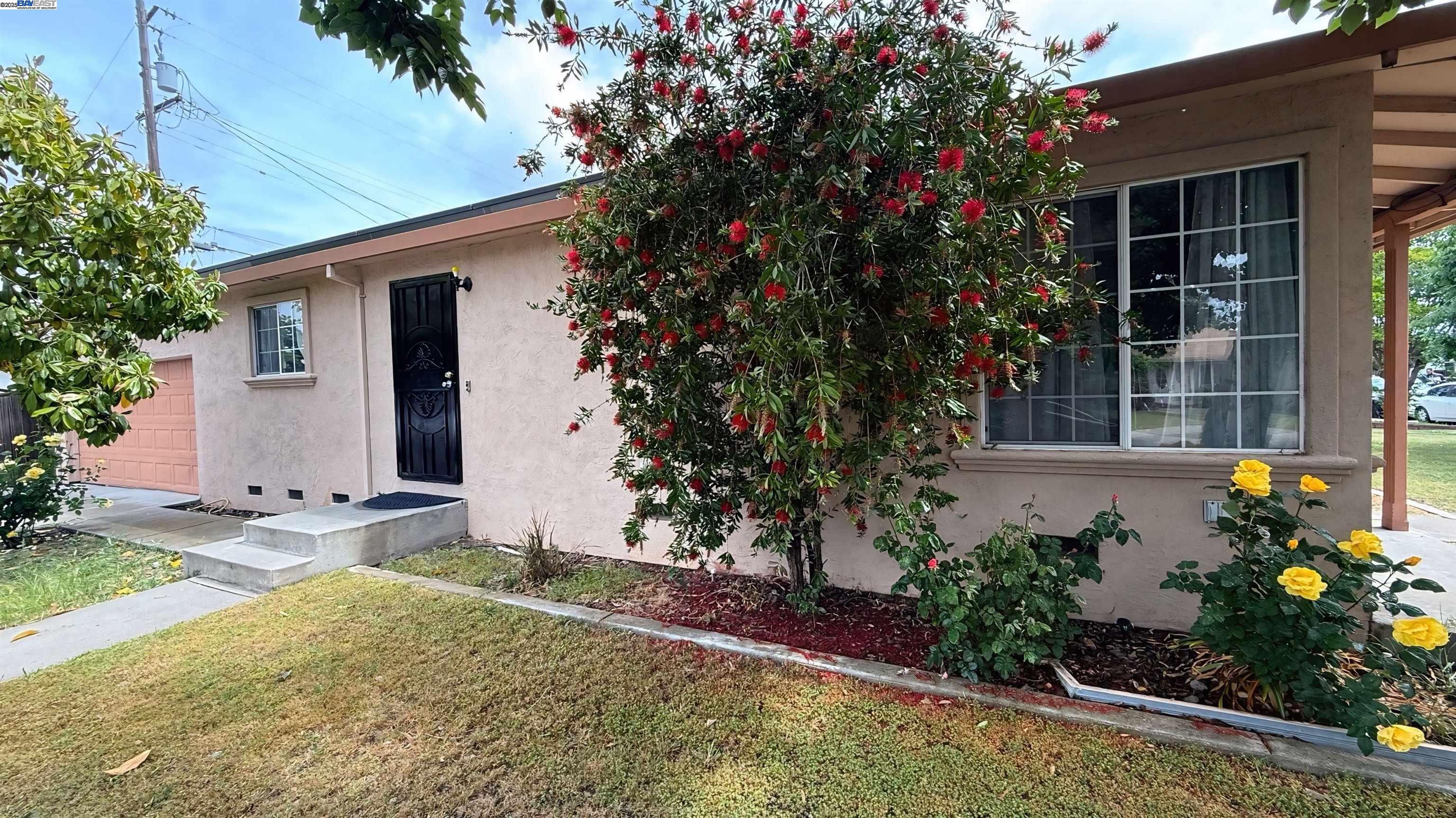 95 W Downs St, Stockton, California 95204, 4 Bedrooms Bedrooms, ,2 BathroomsBathrooms,Residential,For Sale,95 W Downs St,41102672