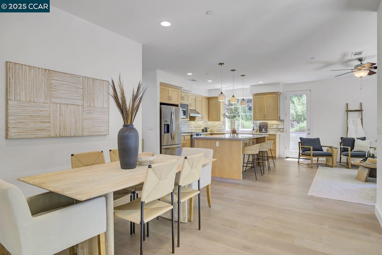 Detail Gallery Image 19 of 58 For 1200 Stonecrest Ln, Concord,  CA 94518 - 5 Beds | 3/1 Baths