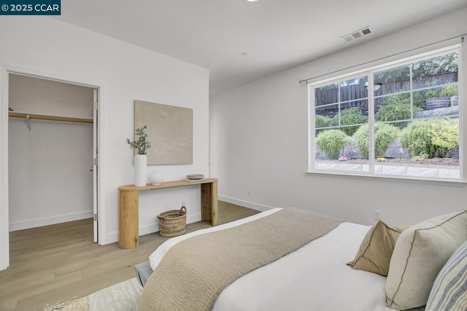 Detail Gallery Image 22 of 58 For 1200 Stonecrest Ln, Concord,  CA 94518 - 5 Beds | 3/1 Baths