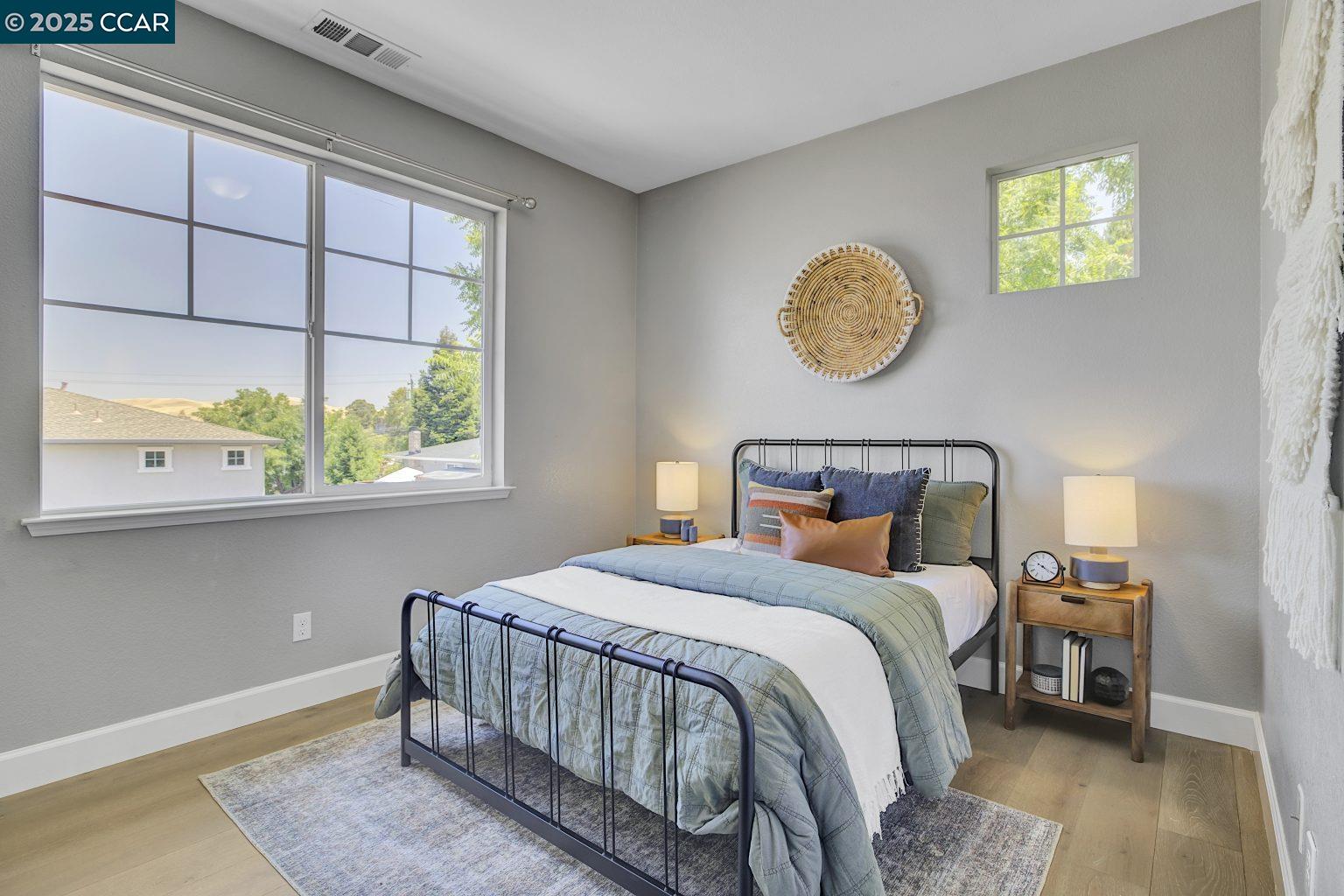 Detail Gallery Image 29 of 58 For 1200 Stonecrest Ln, Concord,  CA 94518 - 5 Beds | 3/1 Baths