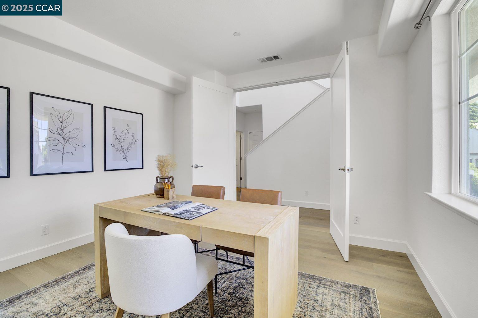 Detail Gallery Image 4 of 58 For 1200 Stonecrest Ln, Concord,  CA 94518 - 5 Beds | 3/1 Baths