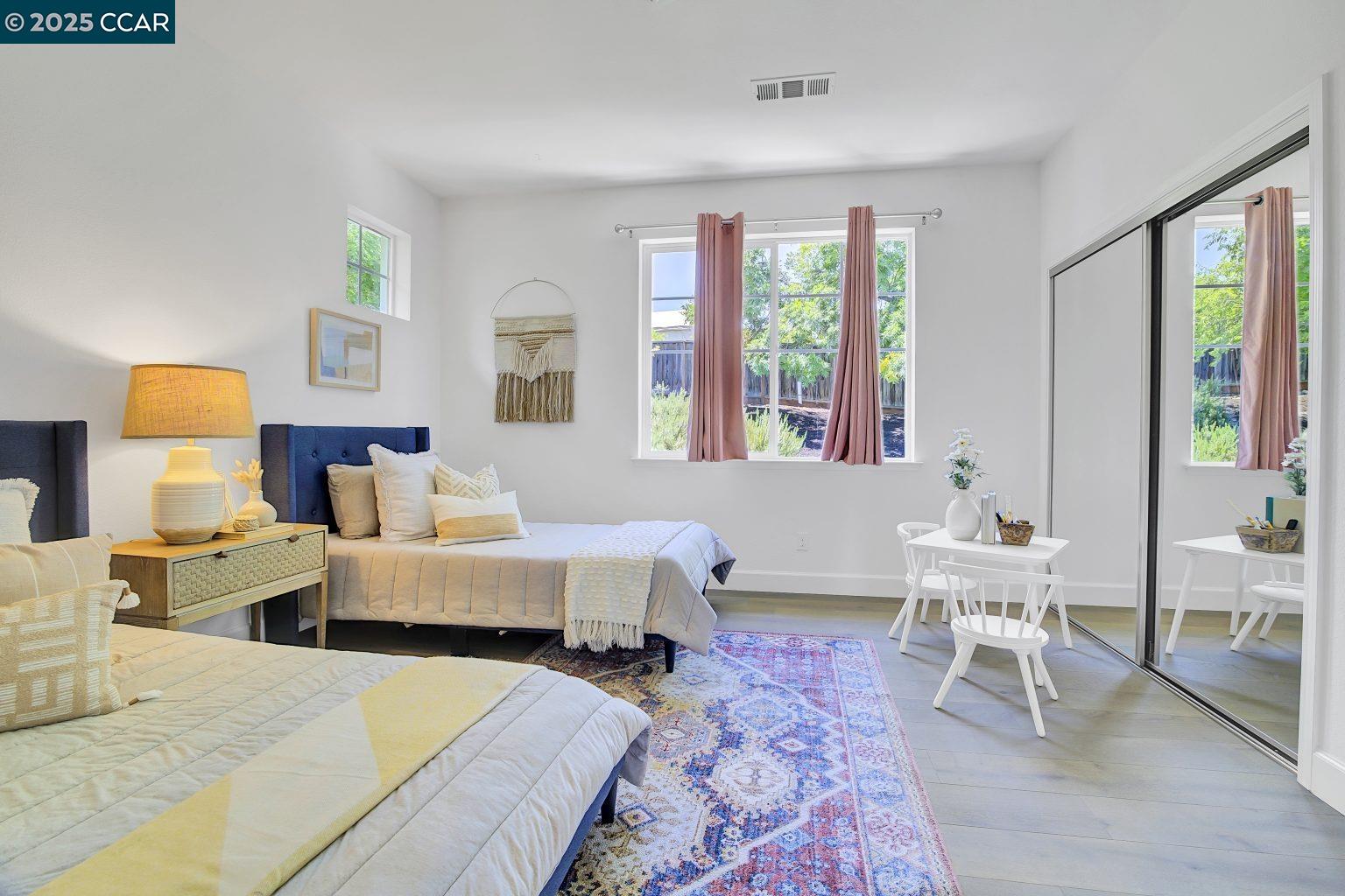 Detail Gallery Image 31 of 58 For 1200 Stonecrest Ln, Concord,  CA 94518 - 5 Beds | 3/1 Baths